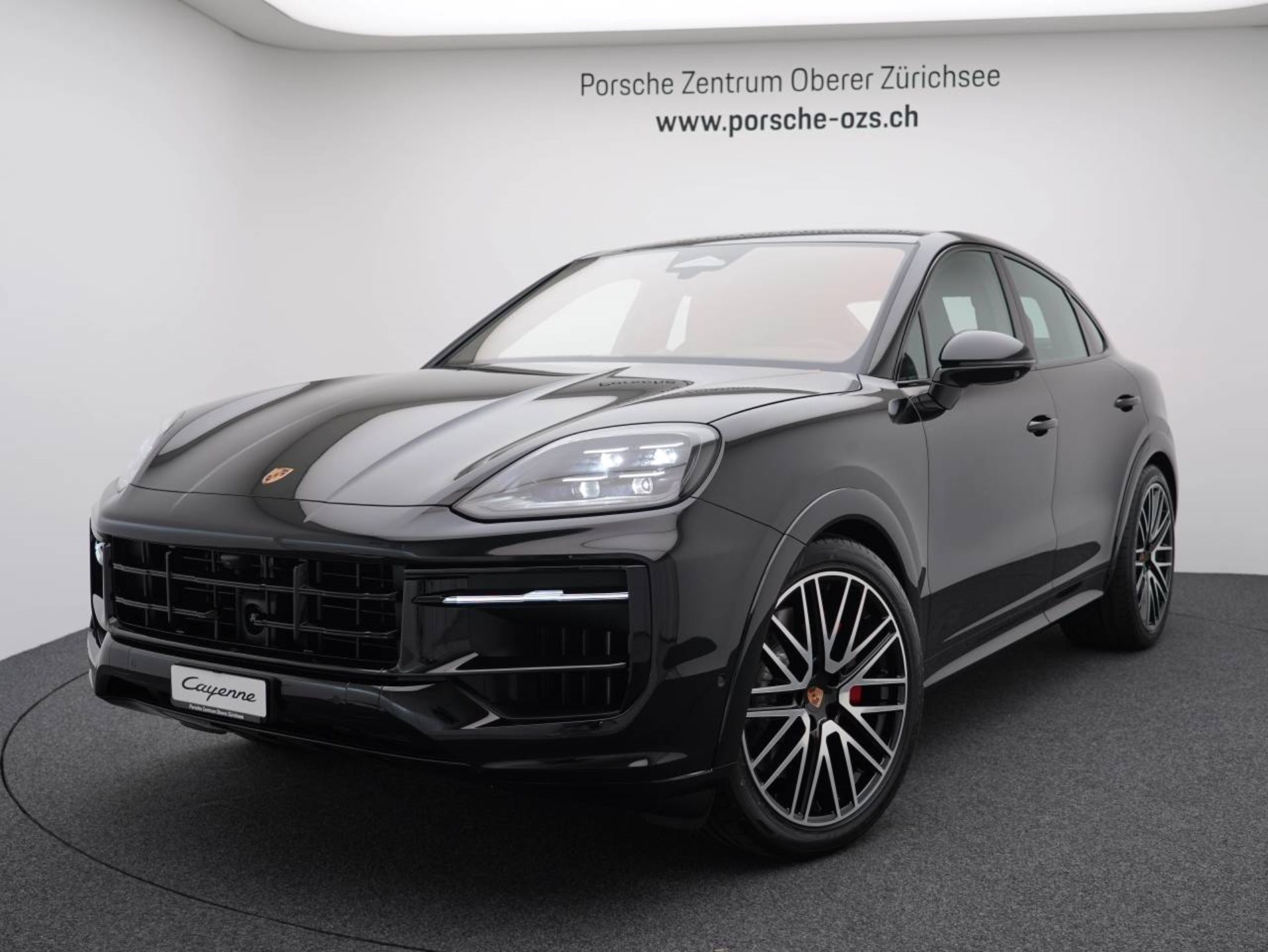 PORSCHE Cayenne GTS Coupé-image-0