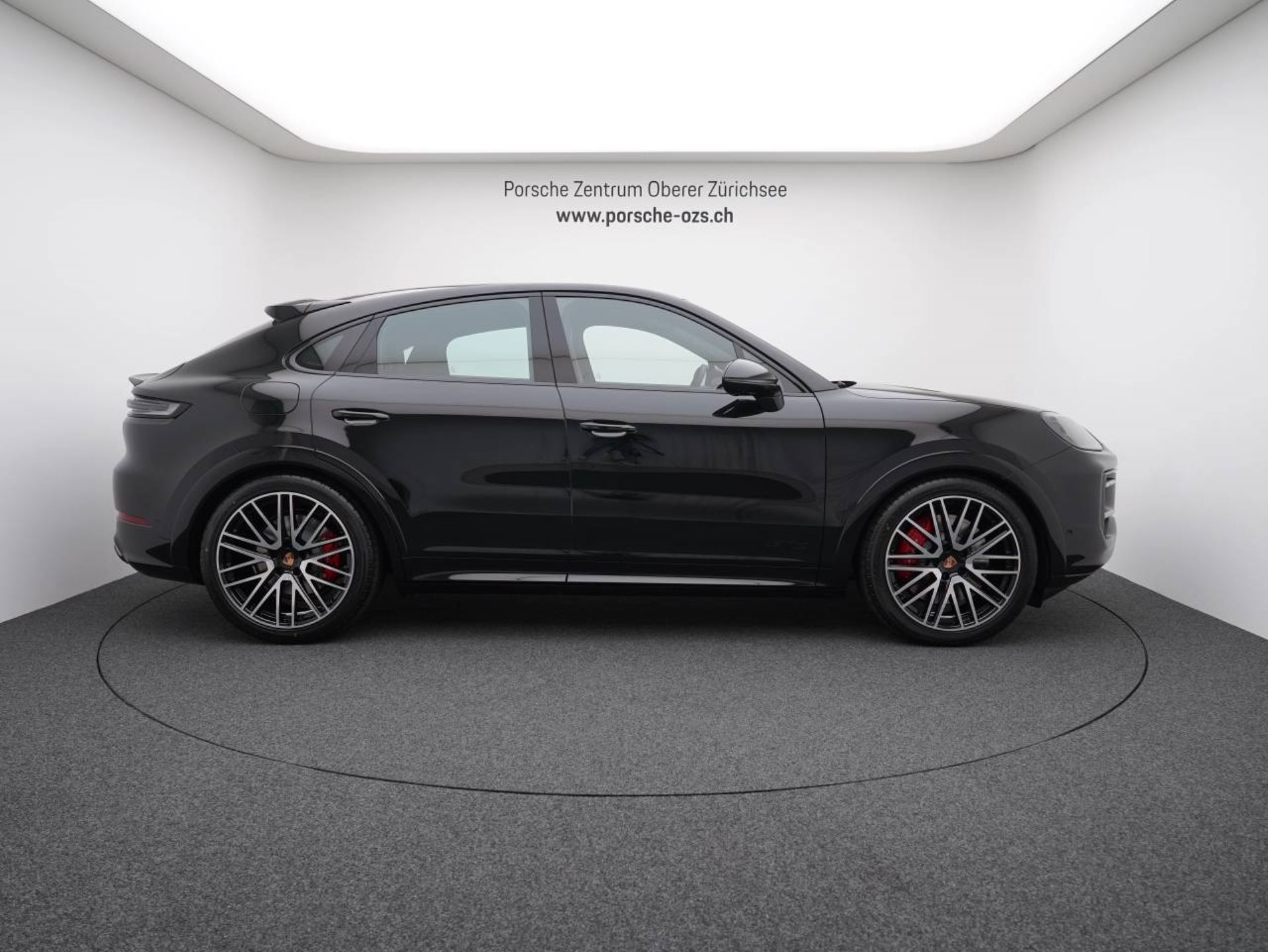 PORSCHE Cayenne GTS Coupé-image-7