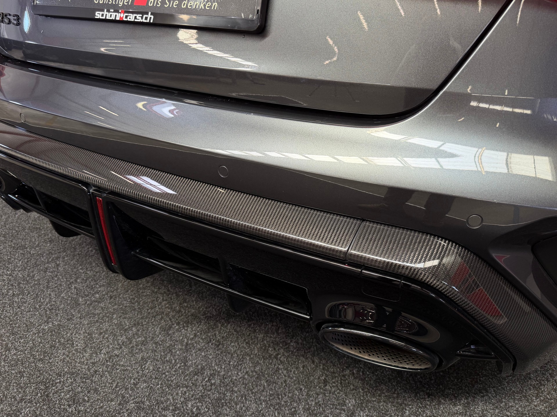AUDI RS3 Limousine 2.5 TSI quattro S-tronic Carbon-image-1