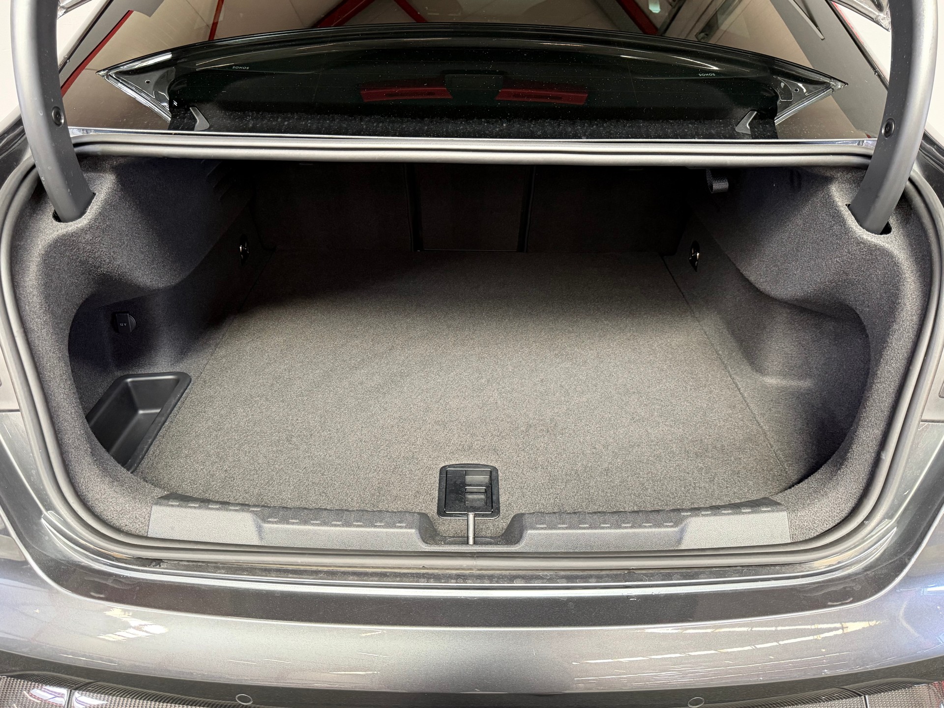 AUDI RS3 Limousine 2.5 TSI quattro S-tronic Carbon-image-13