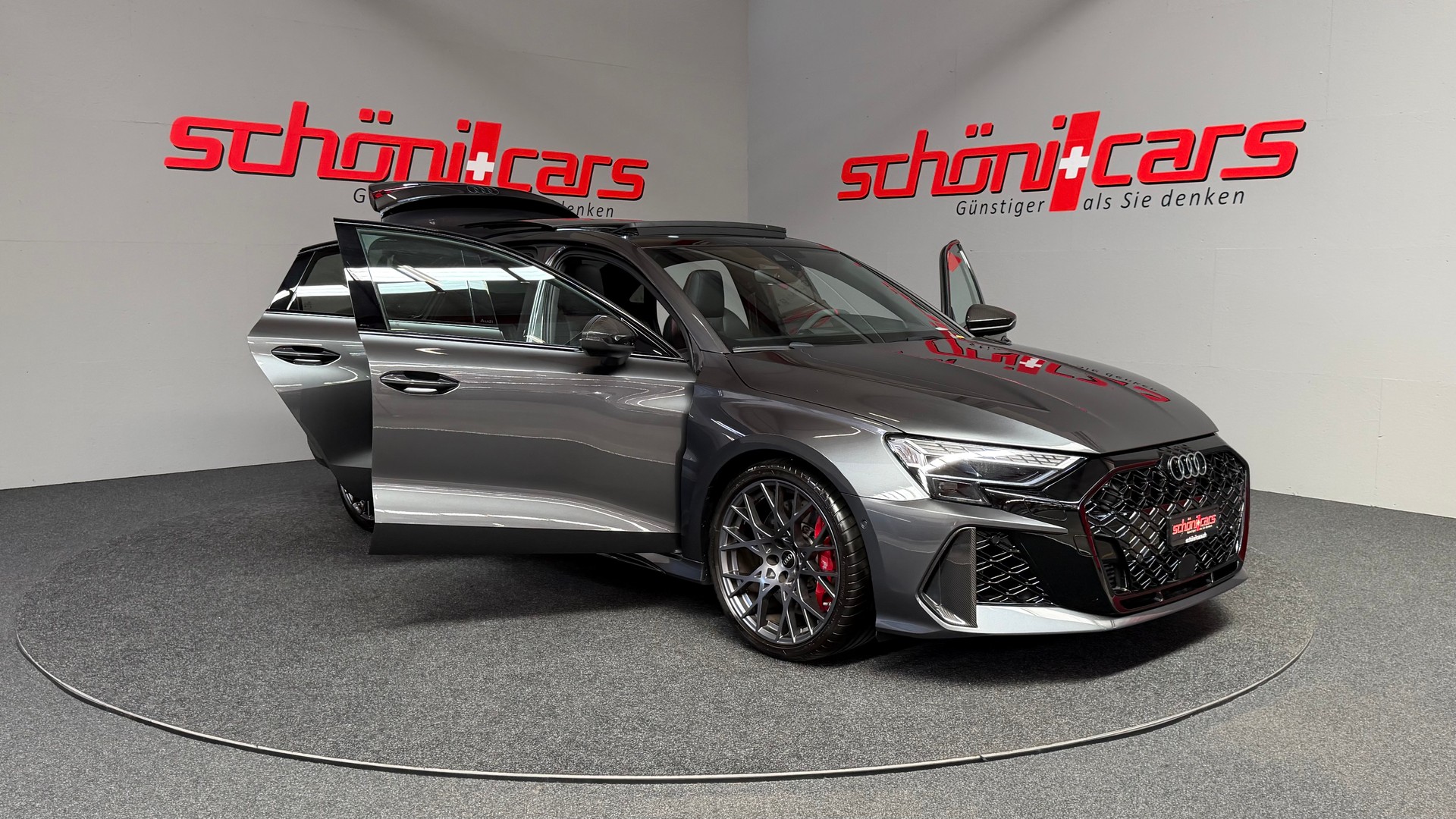 AUDI RS3 Limousine 2.5 TSI quattro S-tronic Carbon-image-10