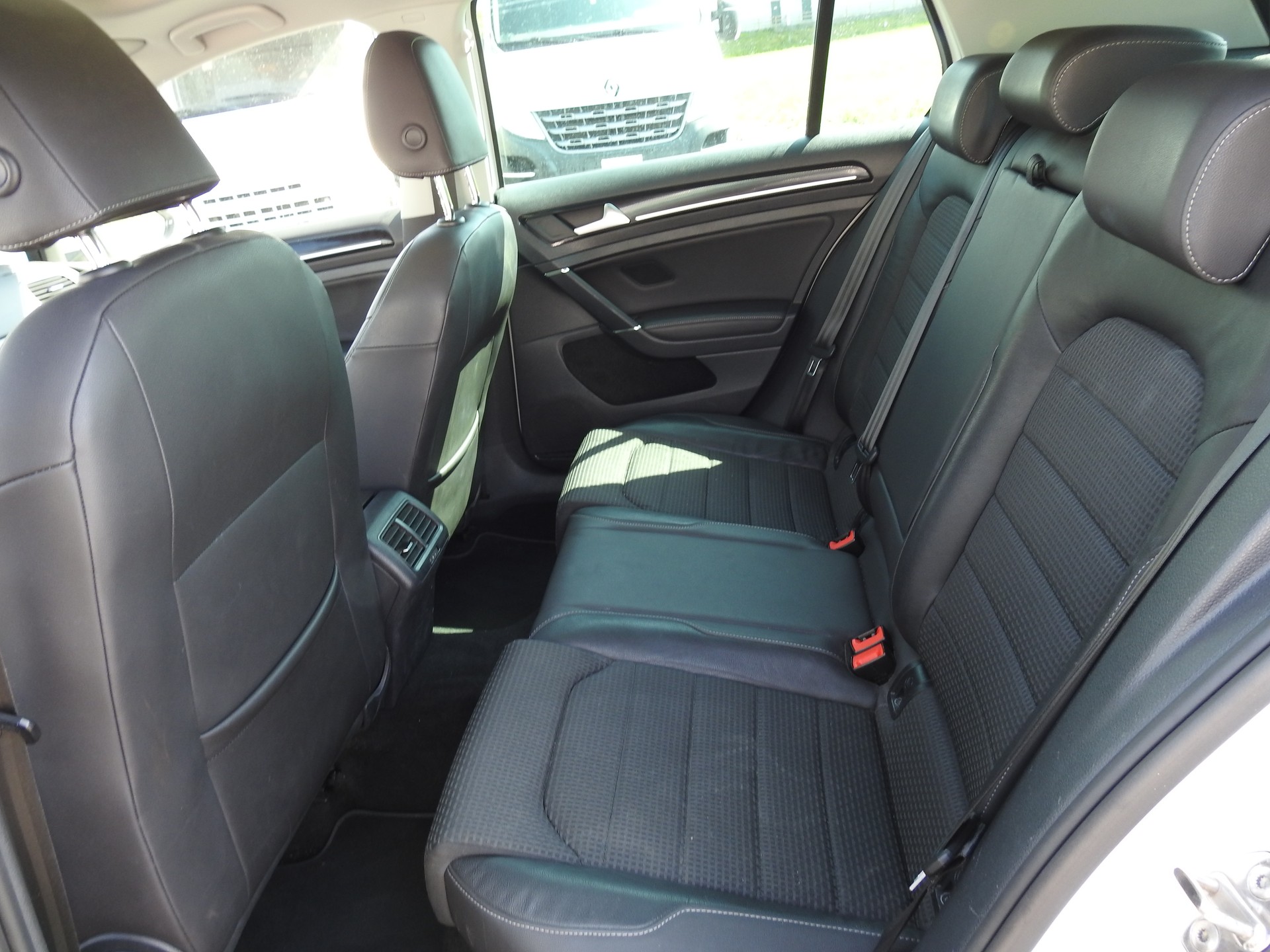 VW Golf 1.4 TSI Highline DSG-image-13