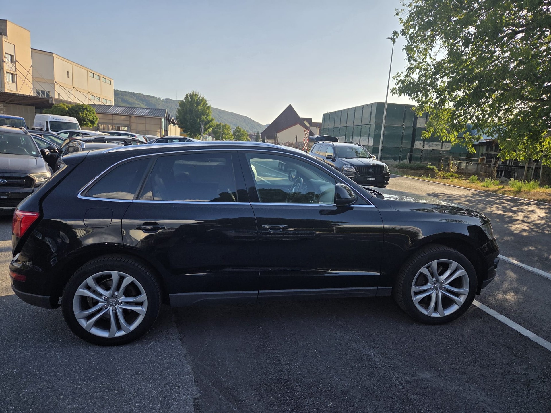 AUDI Q5 3.0 TDI quattro S-tronic-image-5