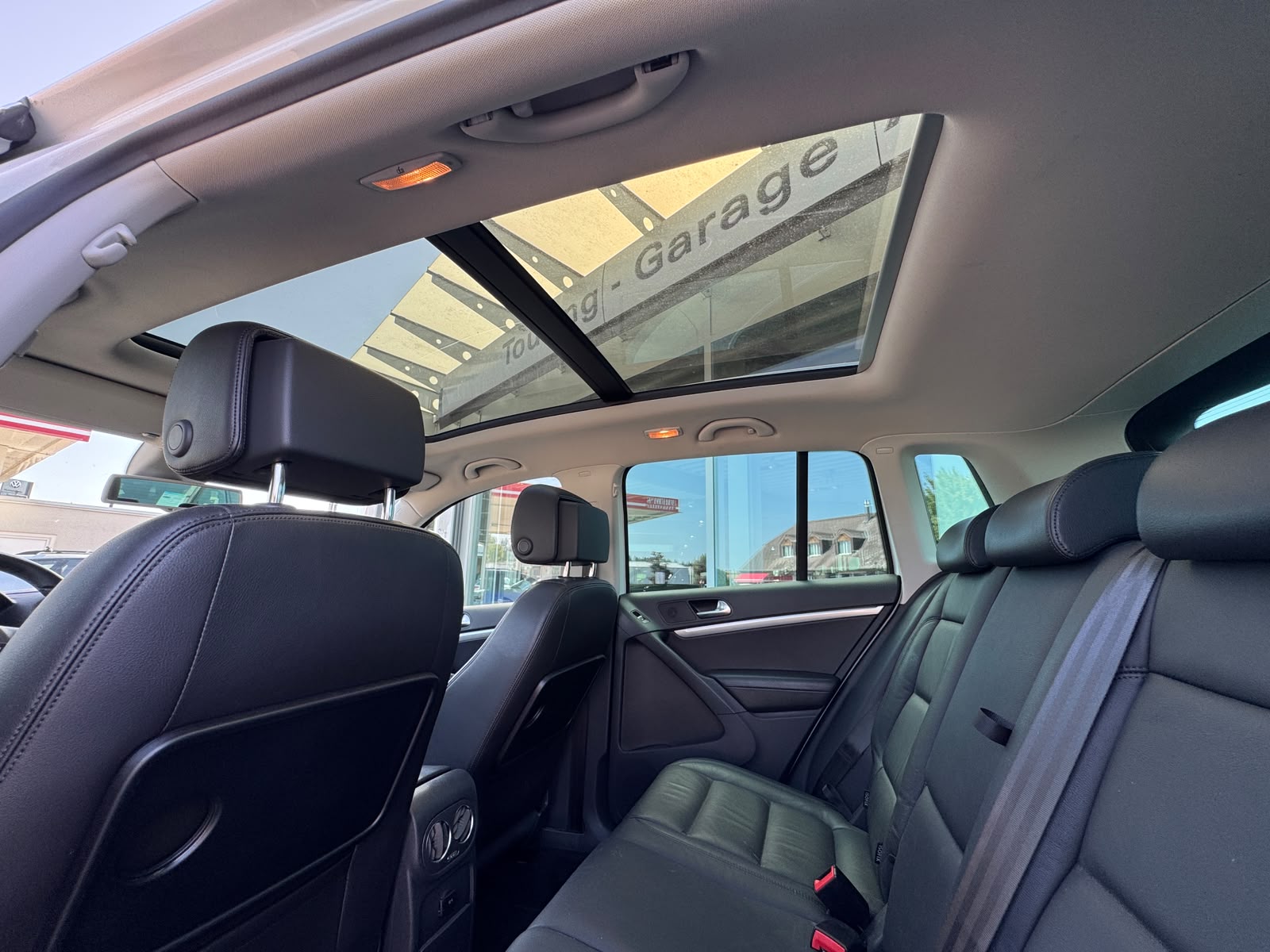 VW Tiguan 2.0 TDI BlueMotion Sport&Style 4Motion DSG R-Line 4x4-image-10