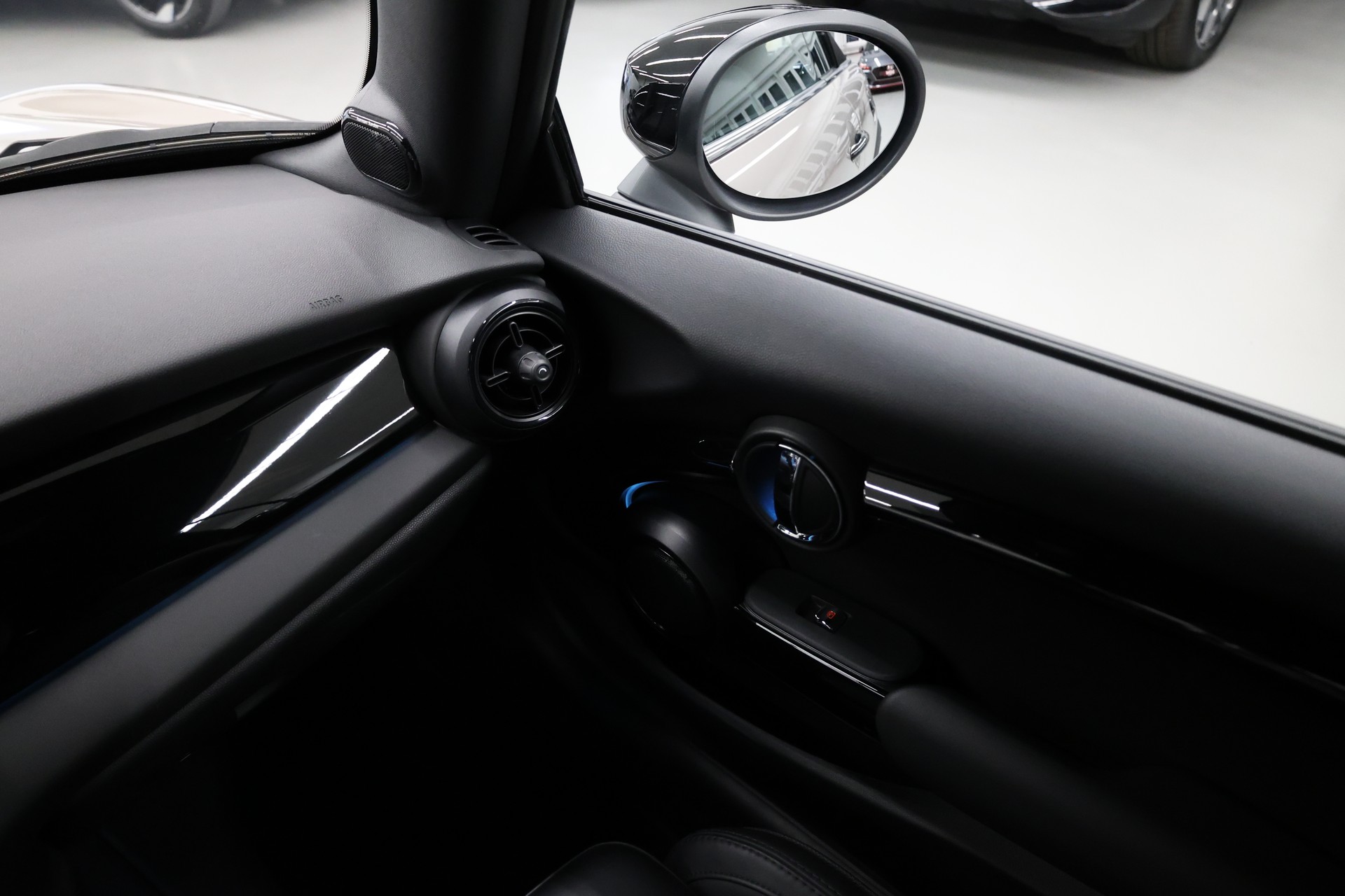 MINI Cabrio F57 2.0i John Cooper Works SAG-image-20