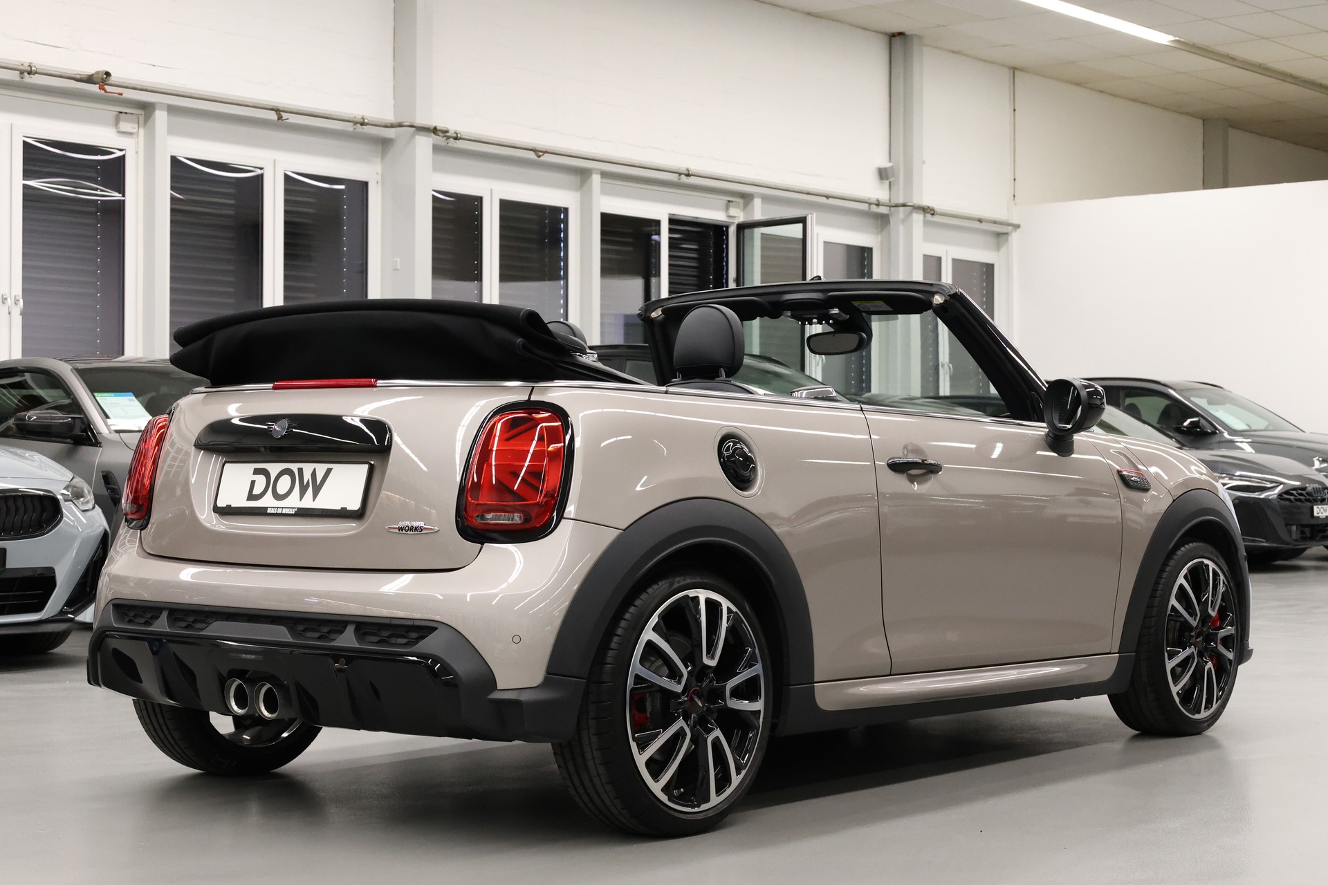 MINI Cabrio F57 2.0i John Cooper Works SAG-image-12