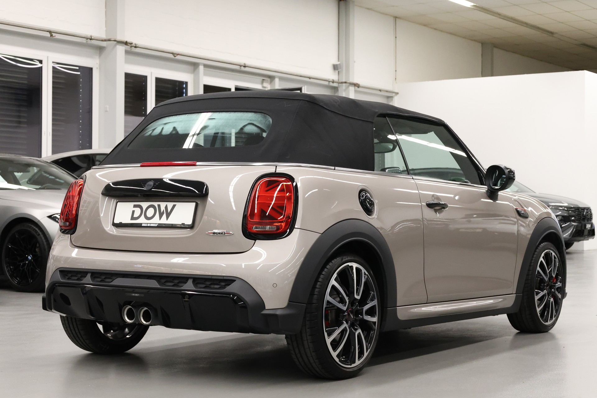 MINI Cabrio F57 2.0i John Cooper Works SAG-image-5