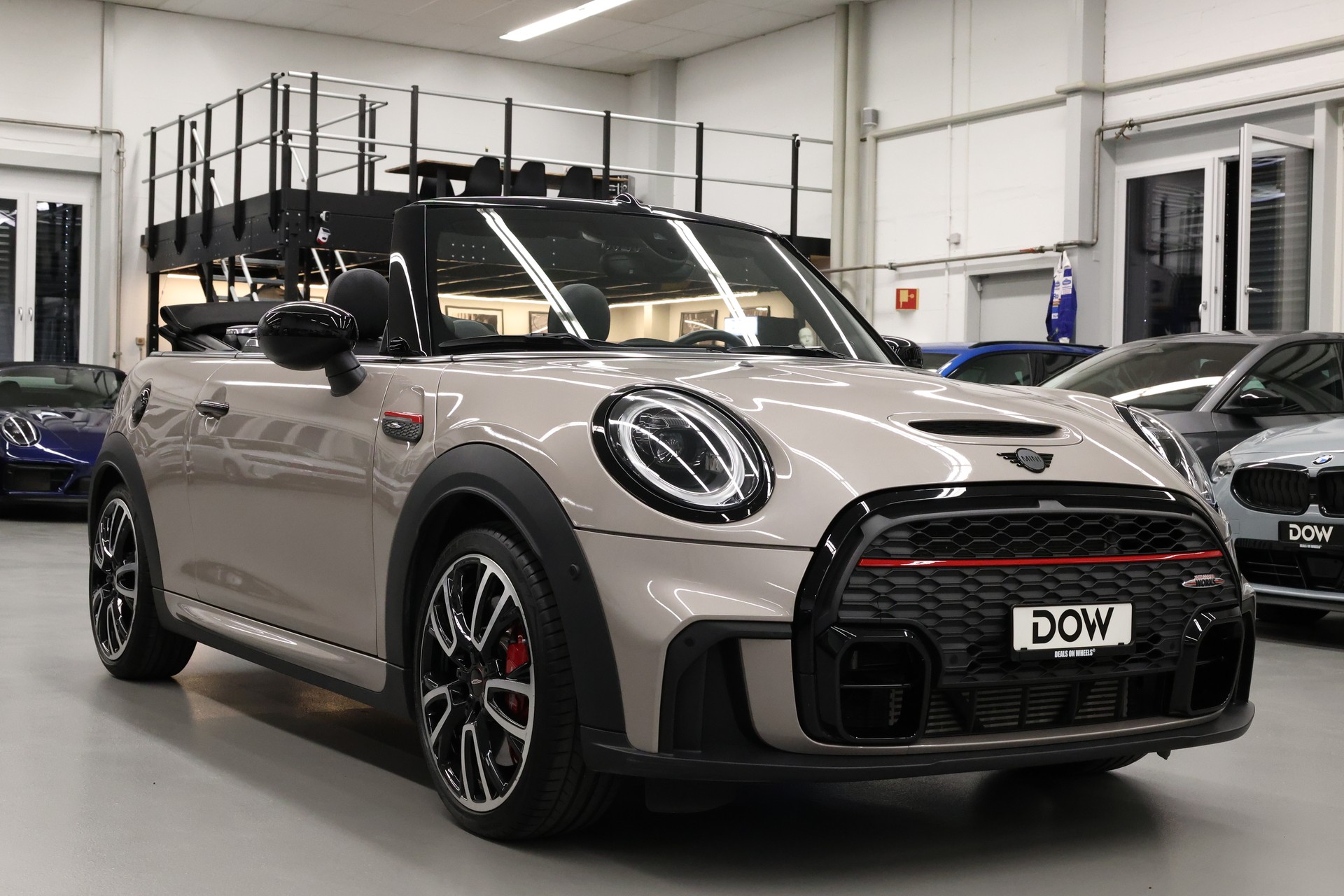MINI Cabrio F57 2.0i John Cooper Works SAG-image-1