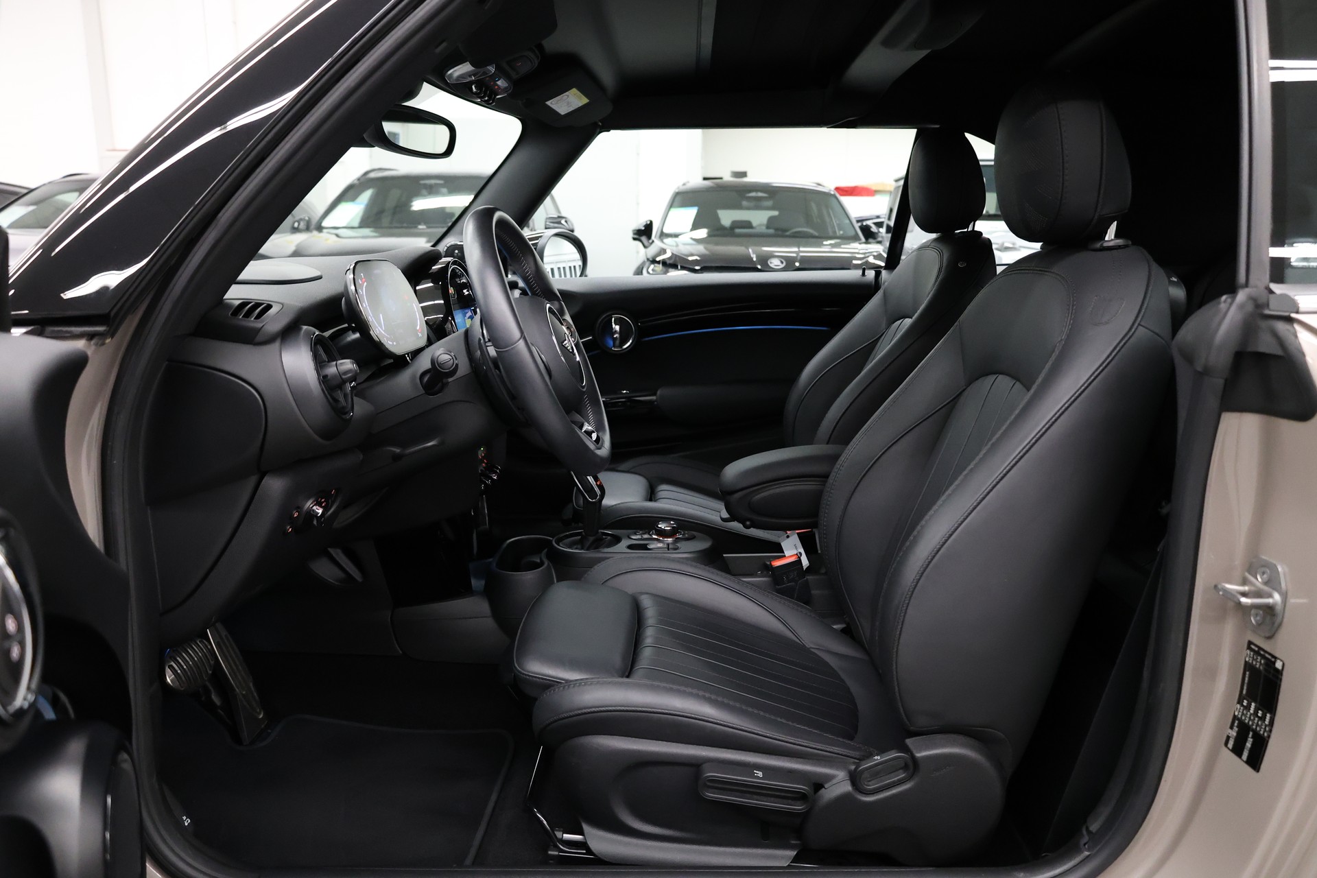 MINI Cabrio F57 2.0i John Cooper Works SAG-image-16