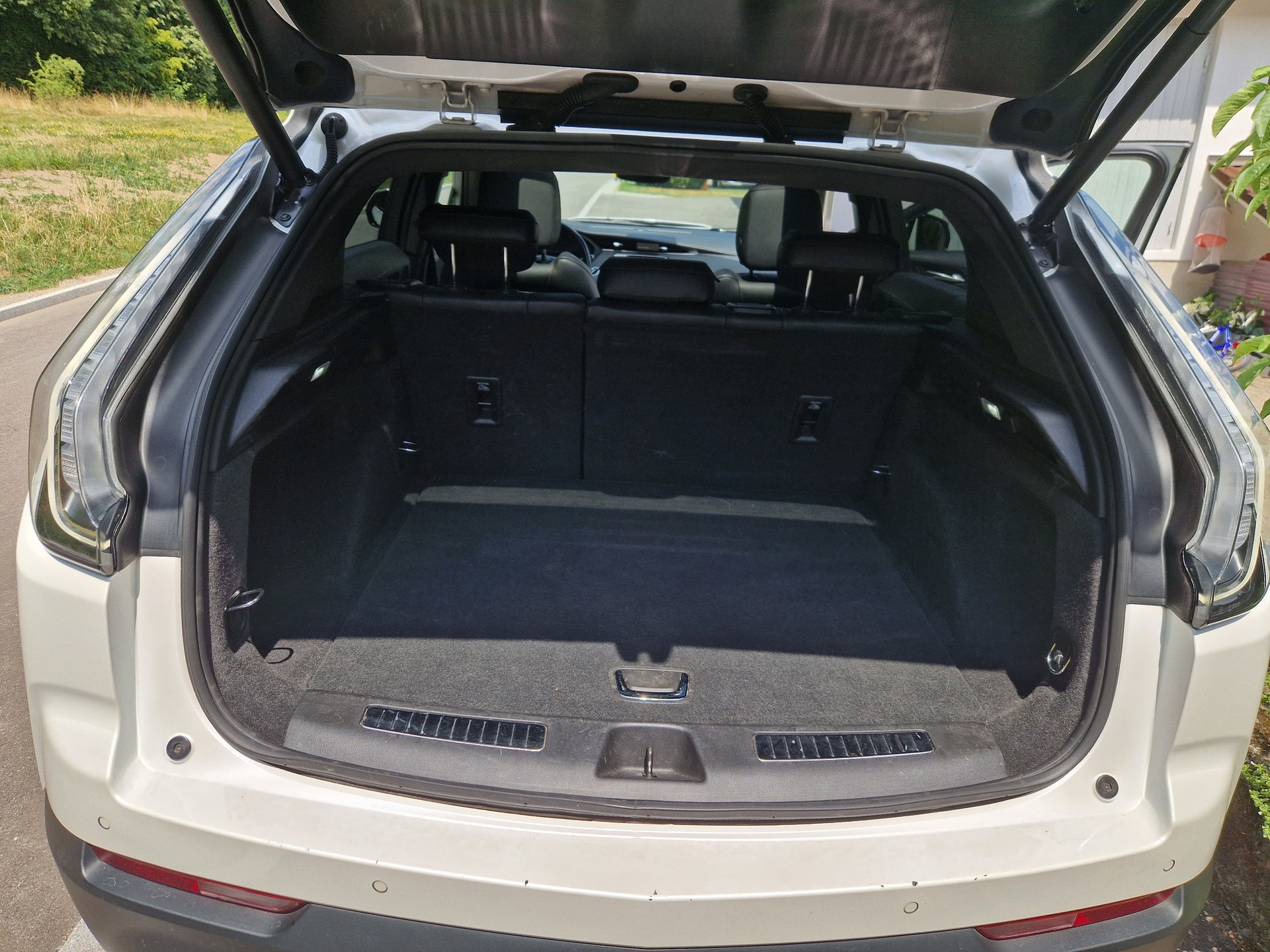 CADILLAC 2.0 T Premium Luxury AWD-image-4