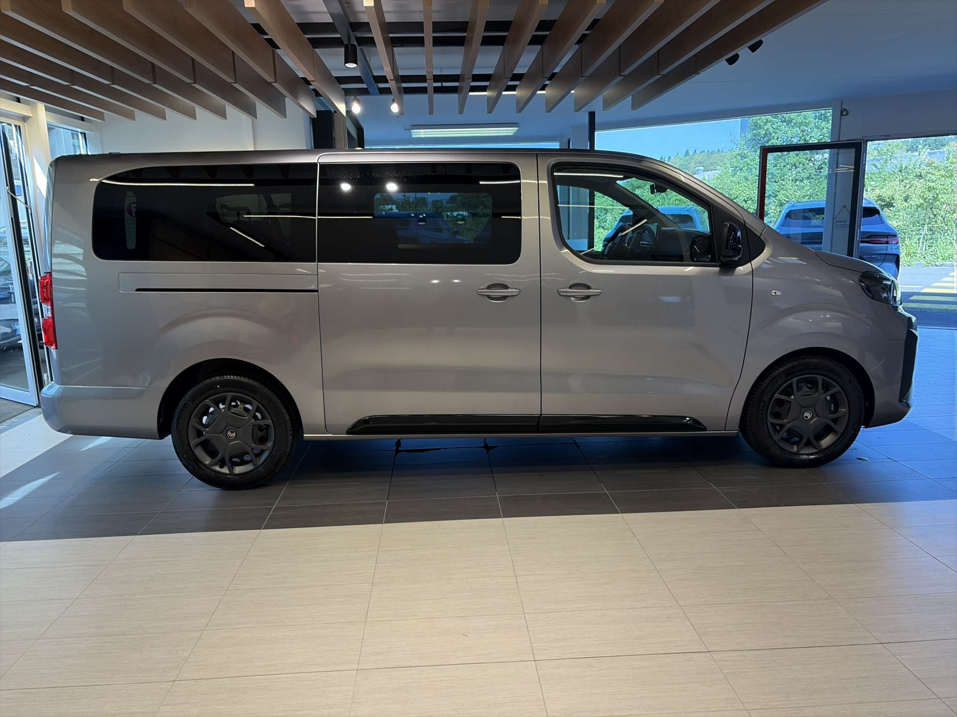 CITROEN Spacetourer 2.2 BlueHDi You XL EAT8-Automat 9-Plätzer-image-13