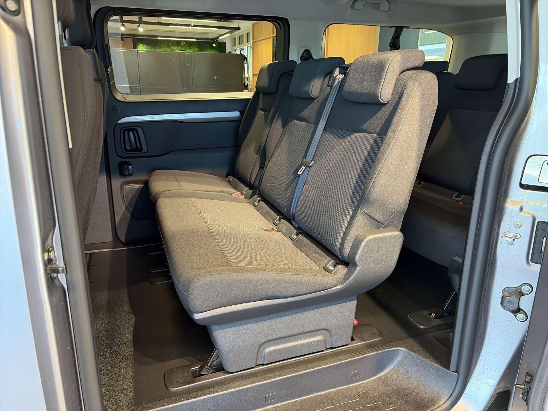 CITROEN Spacetourer 2.2 BlueHDi You XL EAT8-Automat 9-Plätzer-image-6