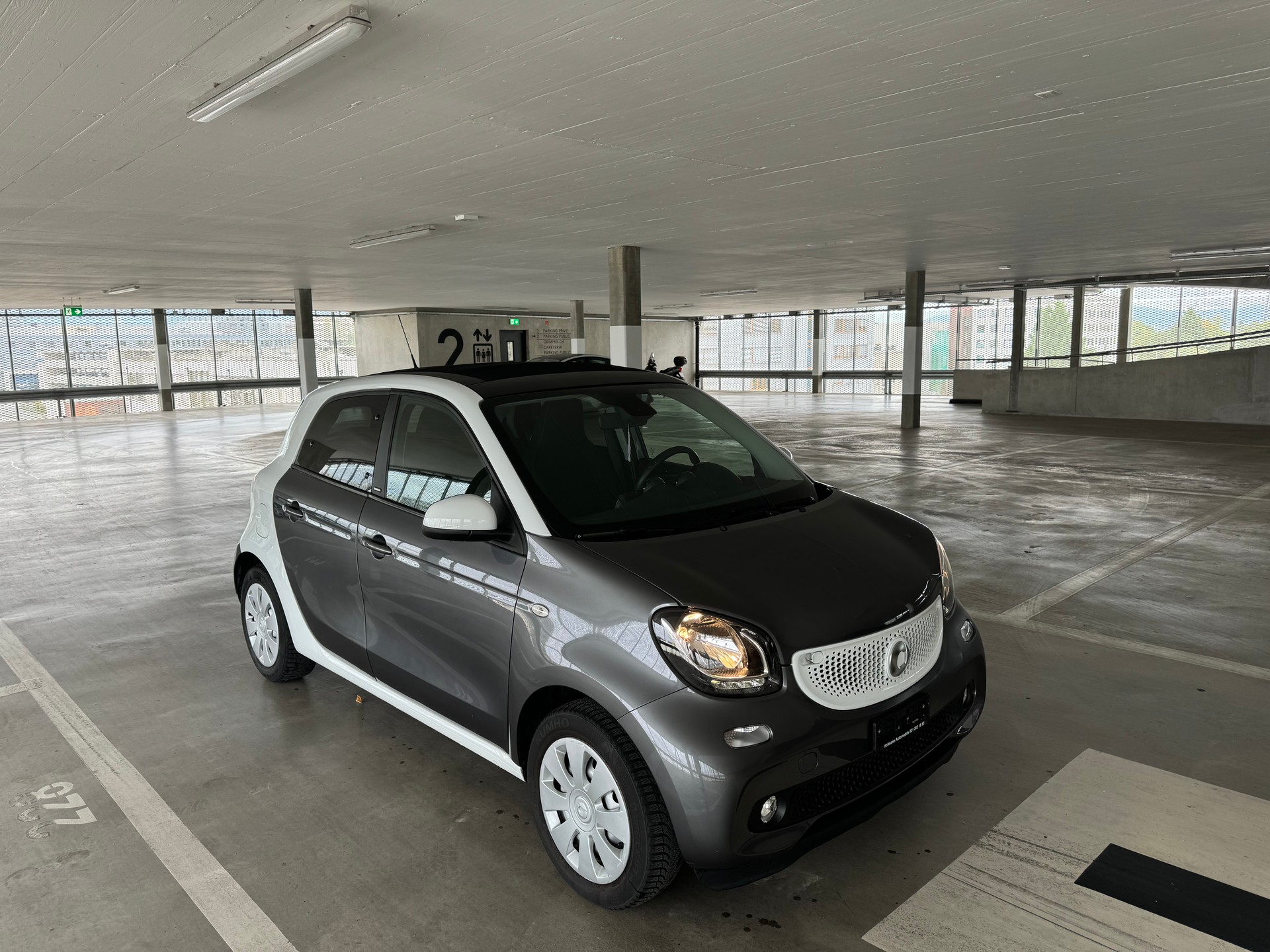 SMART forfour passion twinmatic-image-0