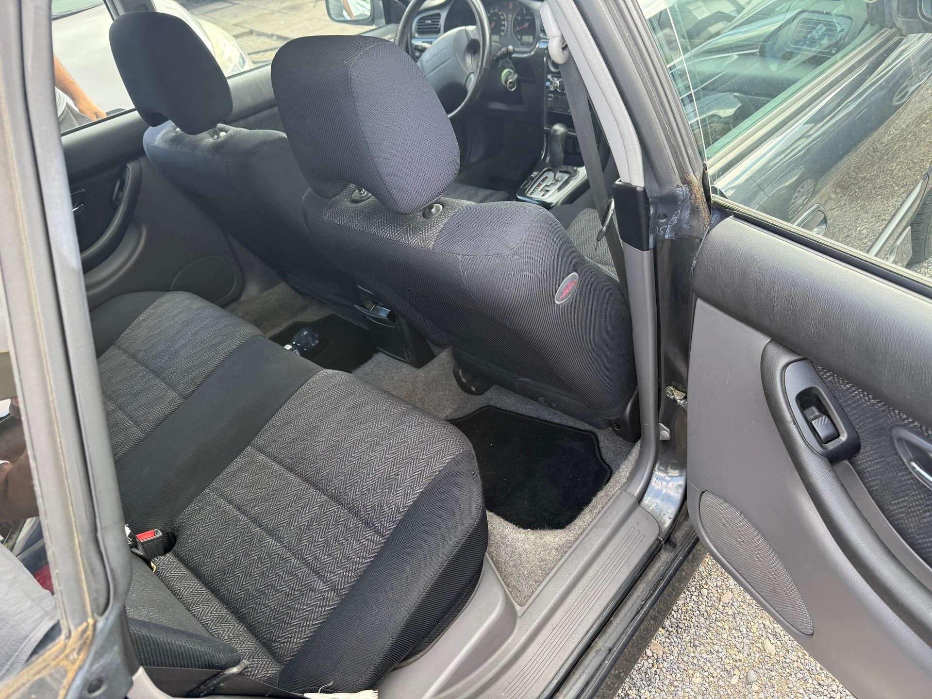 SUBARU Legacy 2.0 Swiss (Cool)-image-4