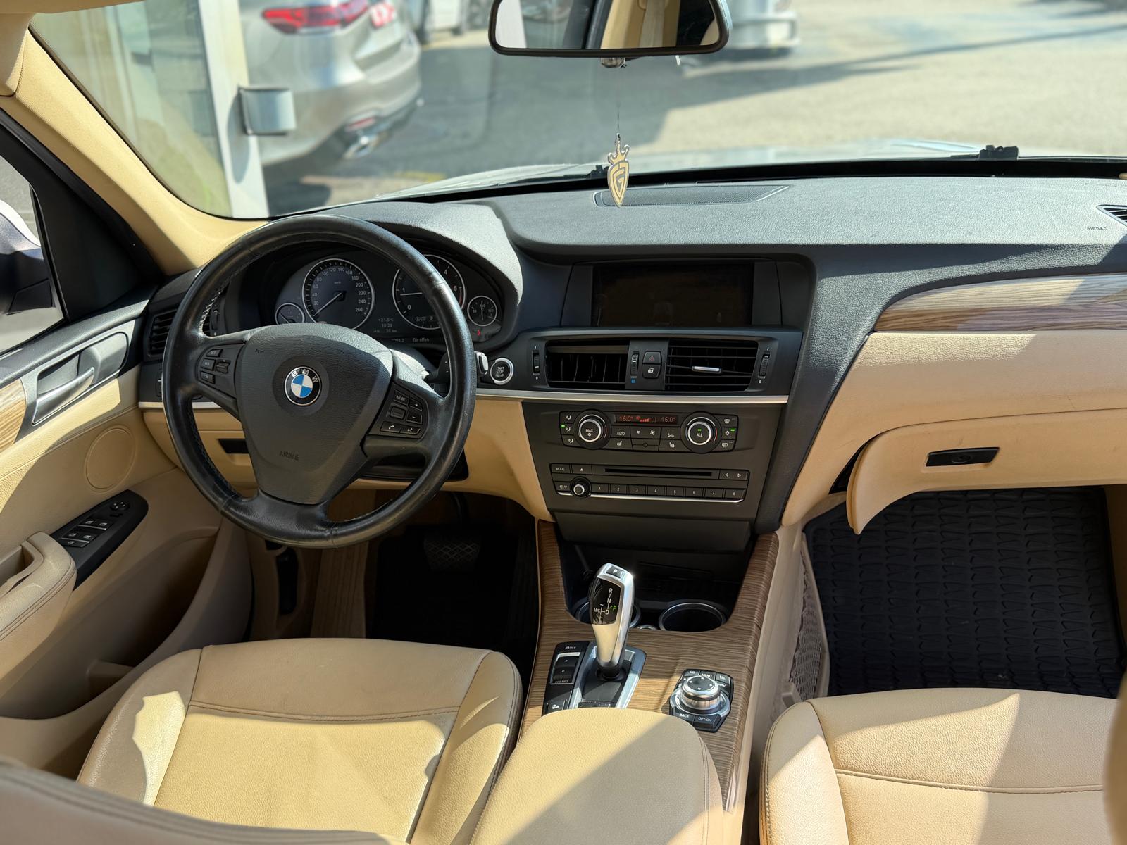 BMW X3 xDrive 20d Steptronic-image-14