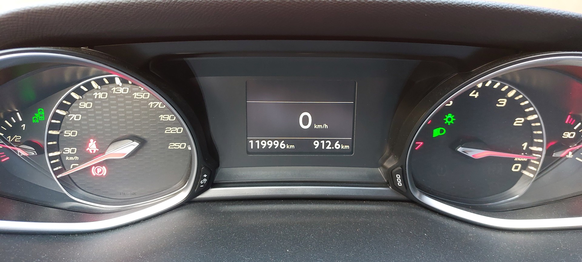 PEUGEOT 308 1.6 GT-image-21