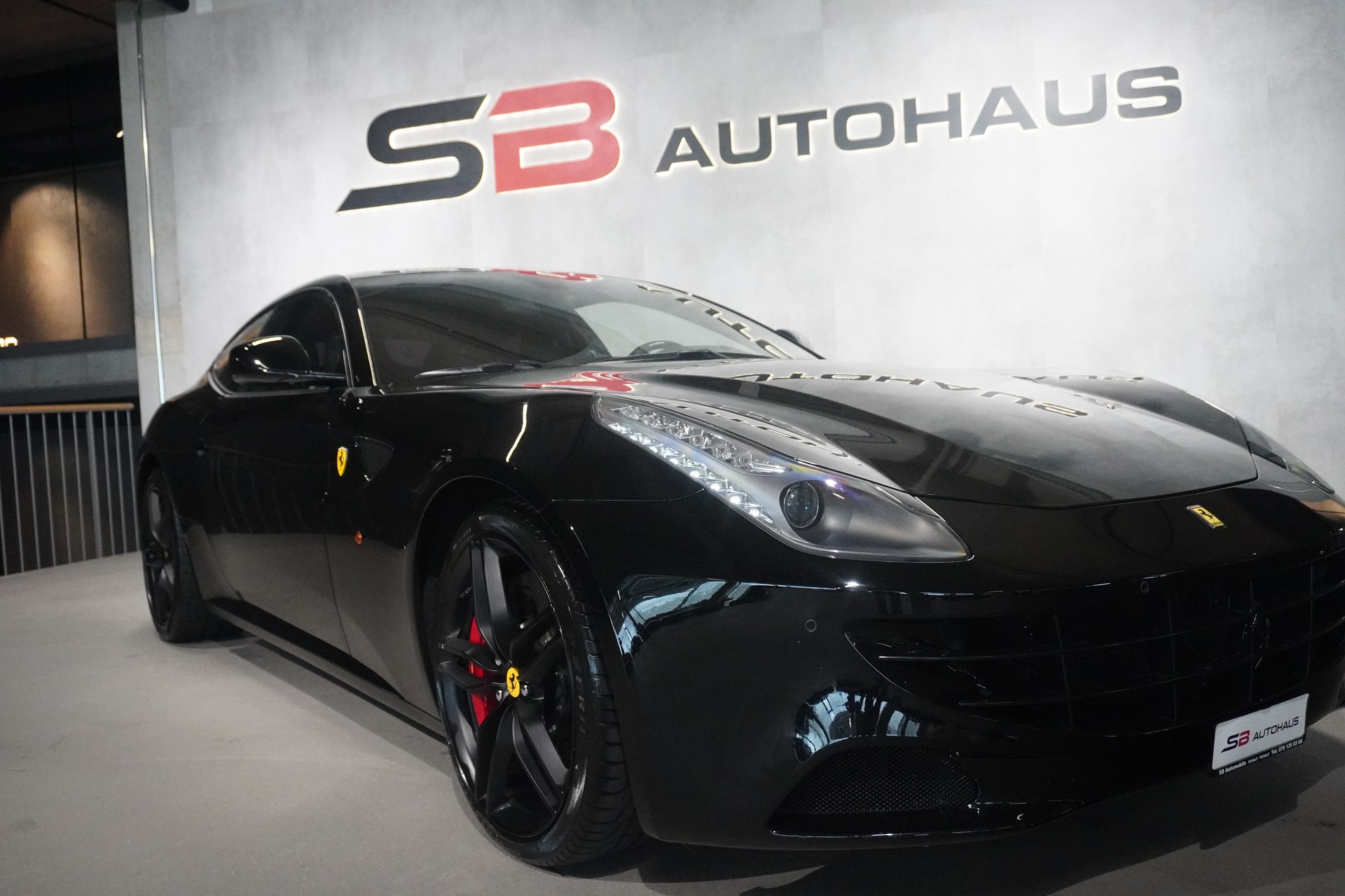 FERRARI FF-image-4