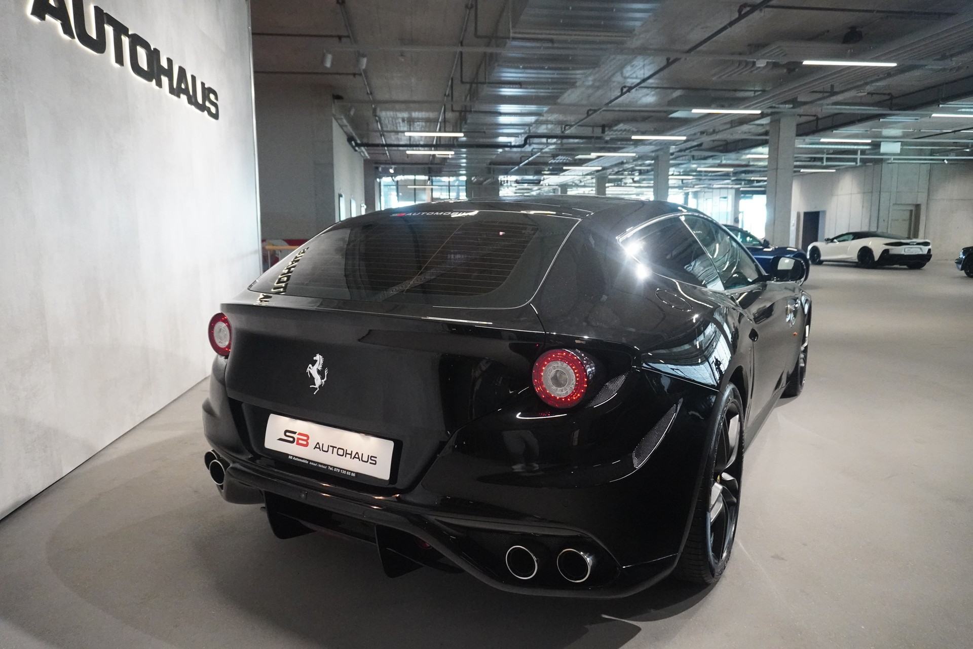 FERRARI FF-image-5