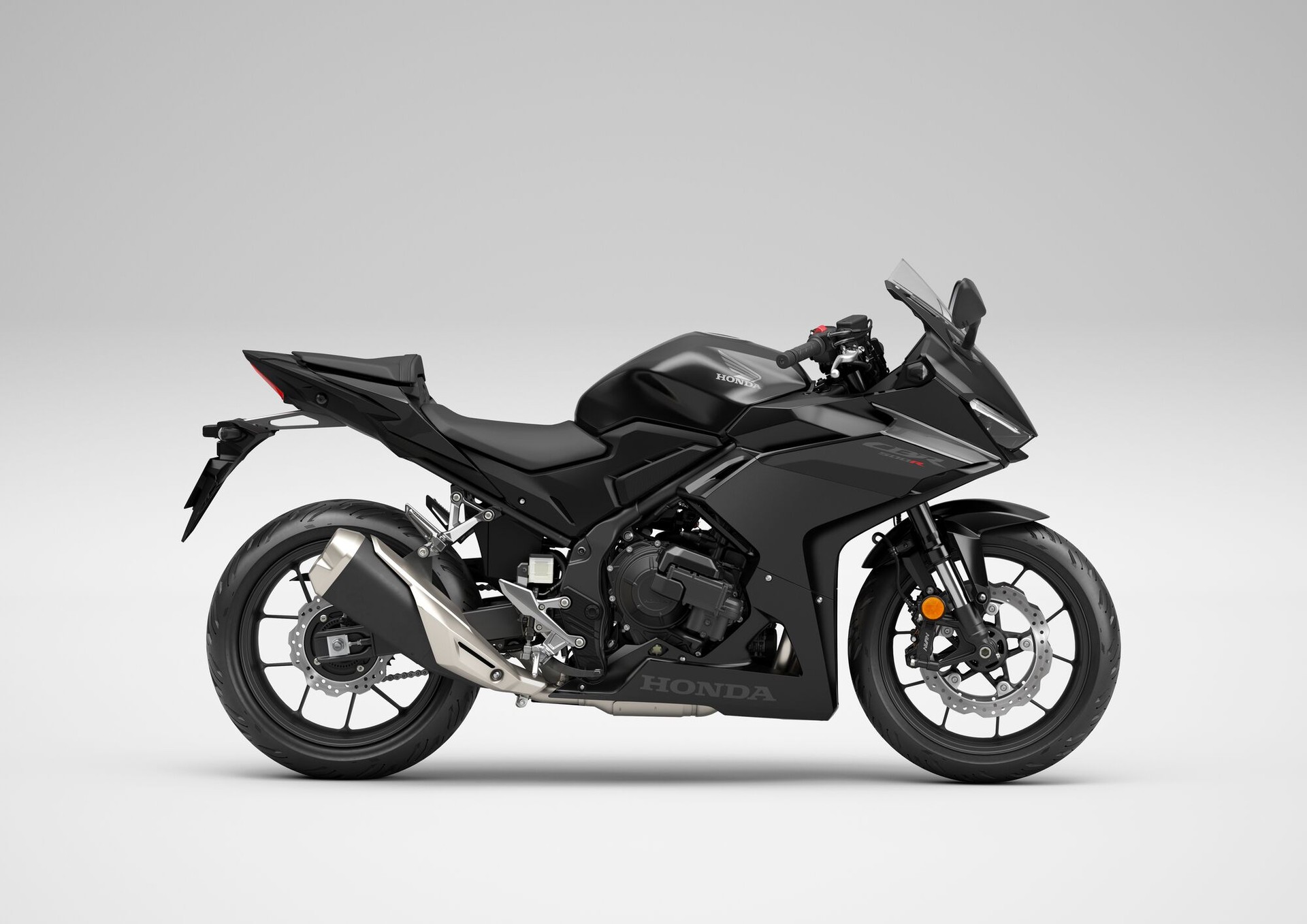 HONDA CBR500R E-CLUTCH-showroom-element-1