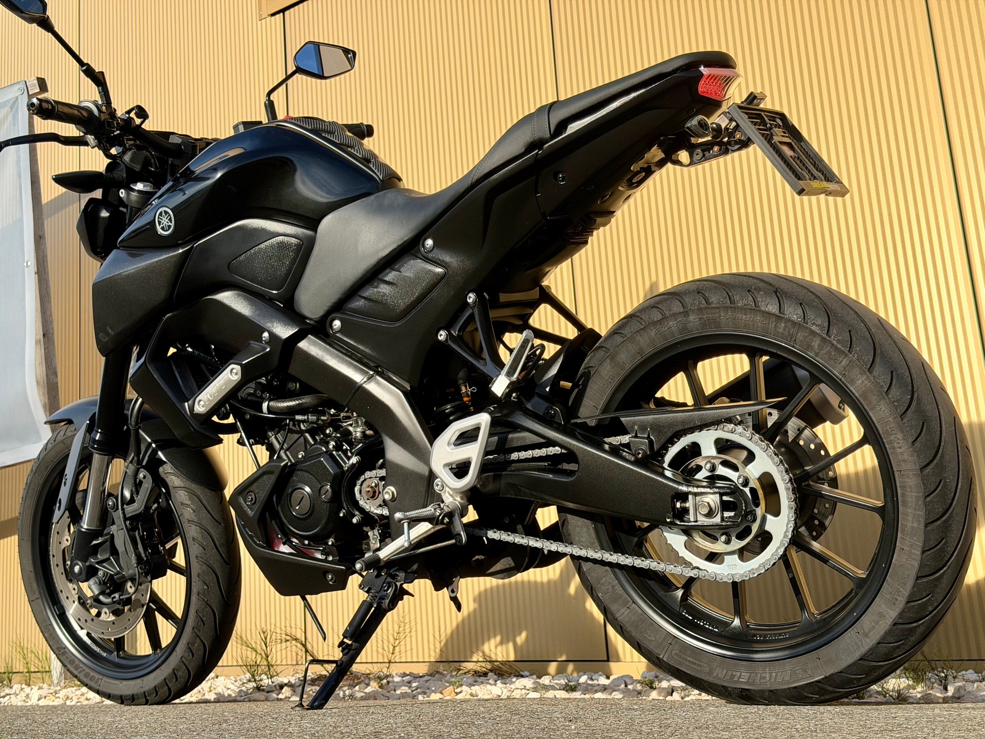 YAMAHA MT-125 ABS-image-11
