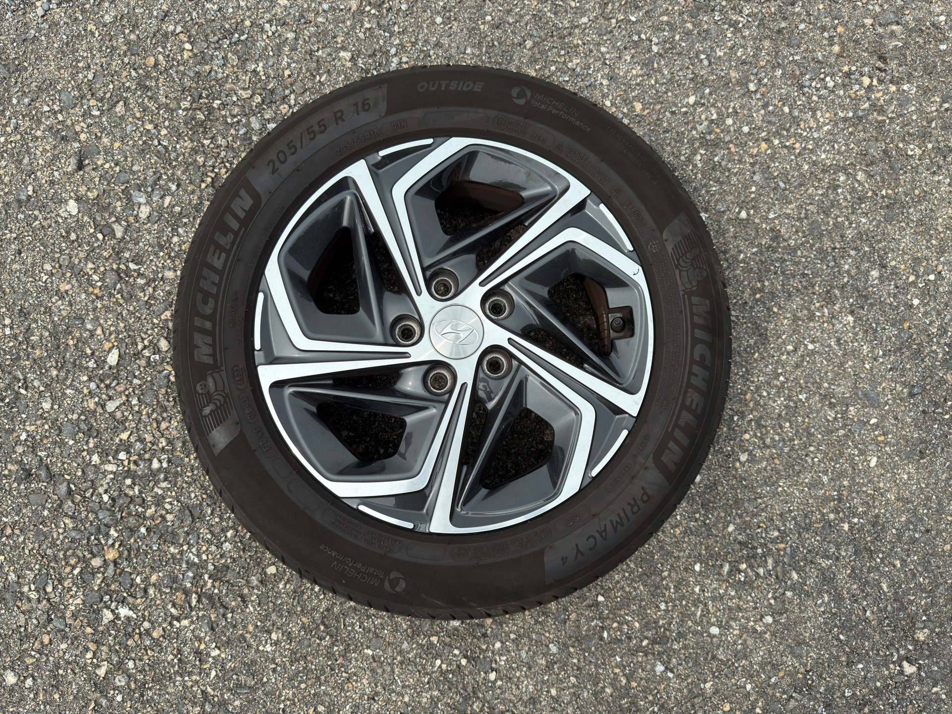 HYUNDAI i30 Wagon 1.5 T-GDi Amplia 48V MH DCT-image-16