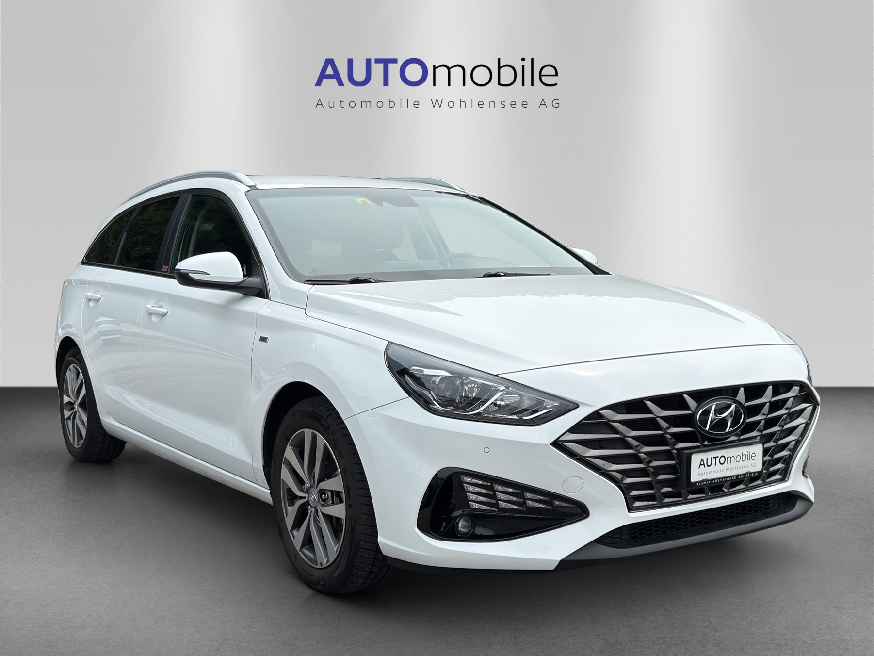 HYUNDAI i30 Wagon 1.5 T-GDi Amplia 48V MH DCT-image-3