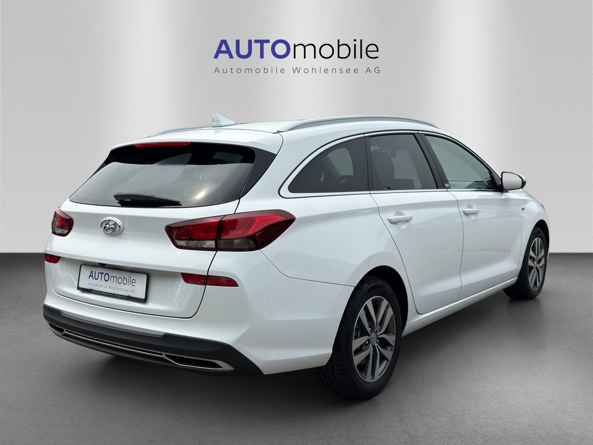 HYUNDAI i30 Wagon 1.5 T-GDi Amplia 48V MH DCT-image-4
