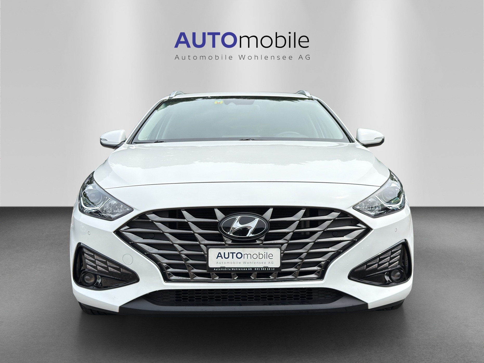 HYUNDAI i30 Wagon 1.5 T-GDi Amplia 48V MH DCT-image-2