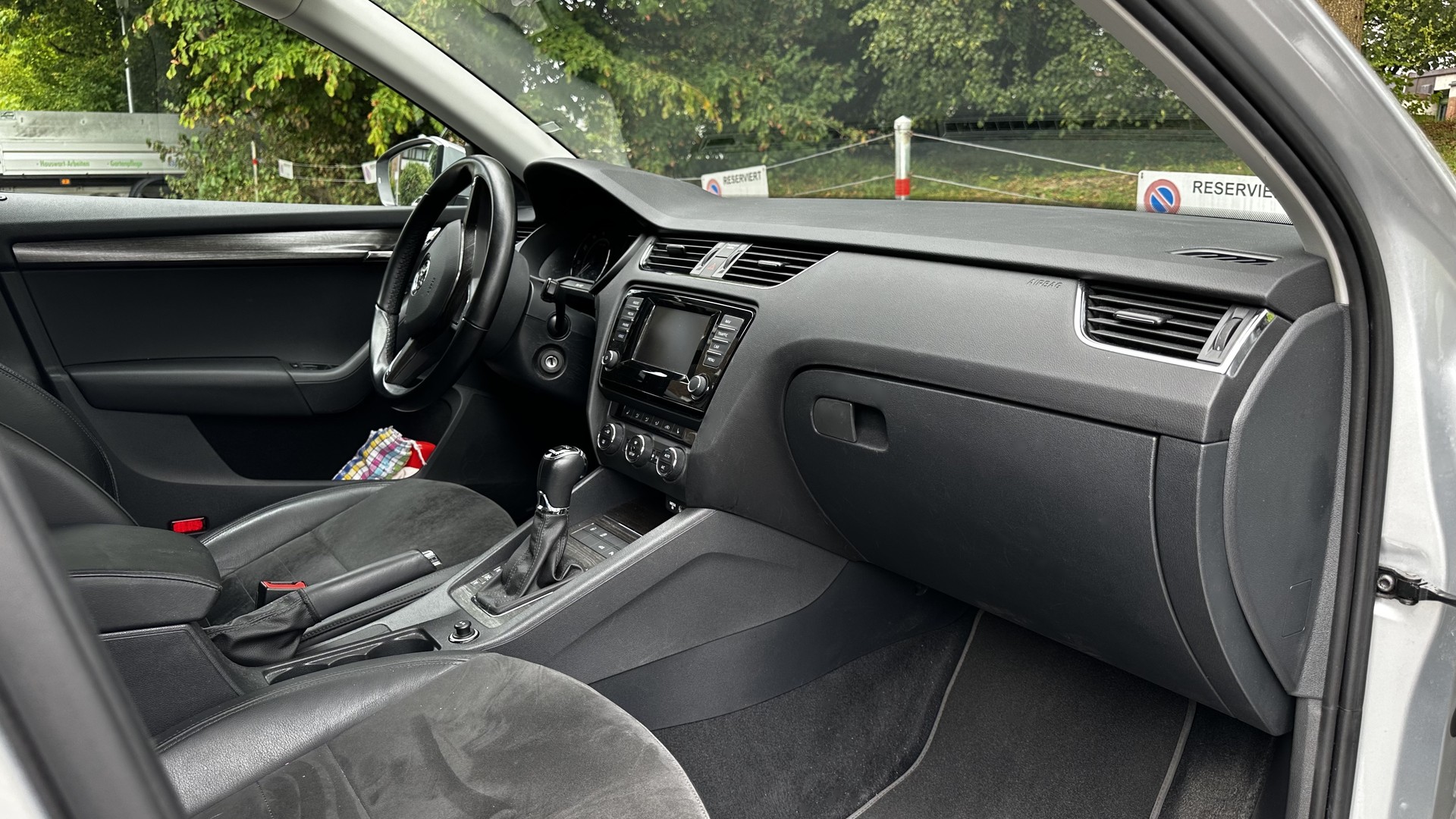 SKODA 1.8 TSI 180 4x4 DSG-image-3