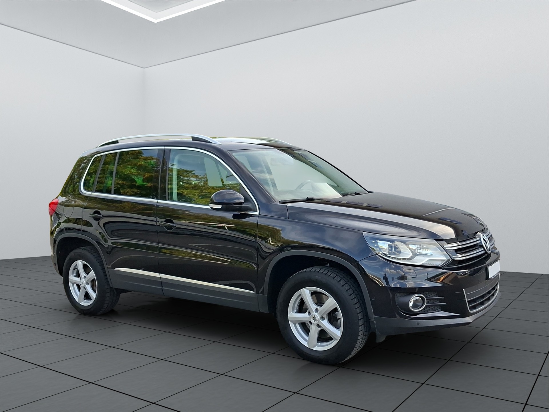 VW Tiguan 2.0 TDI BMT Design 4Motion DSG-image-7