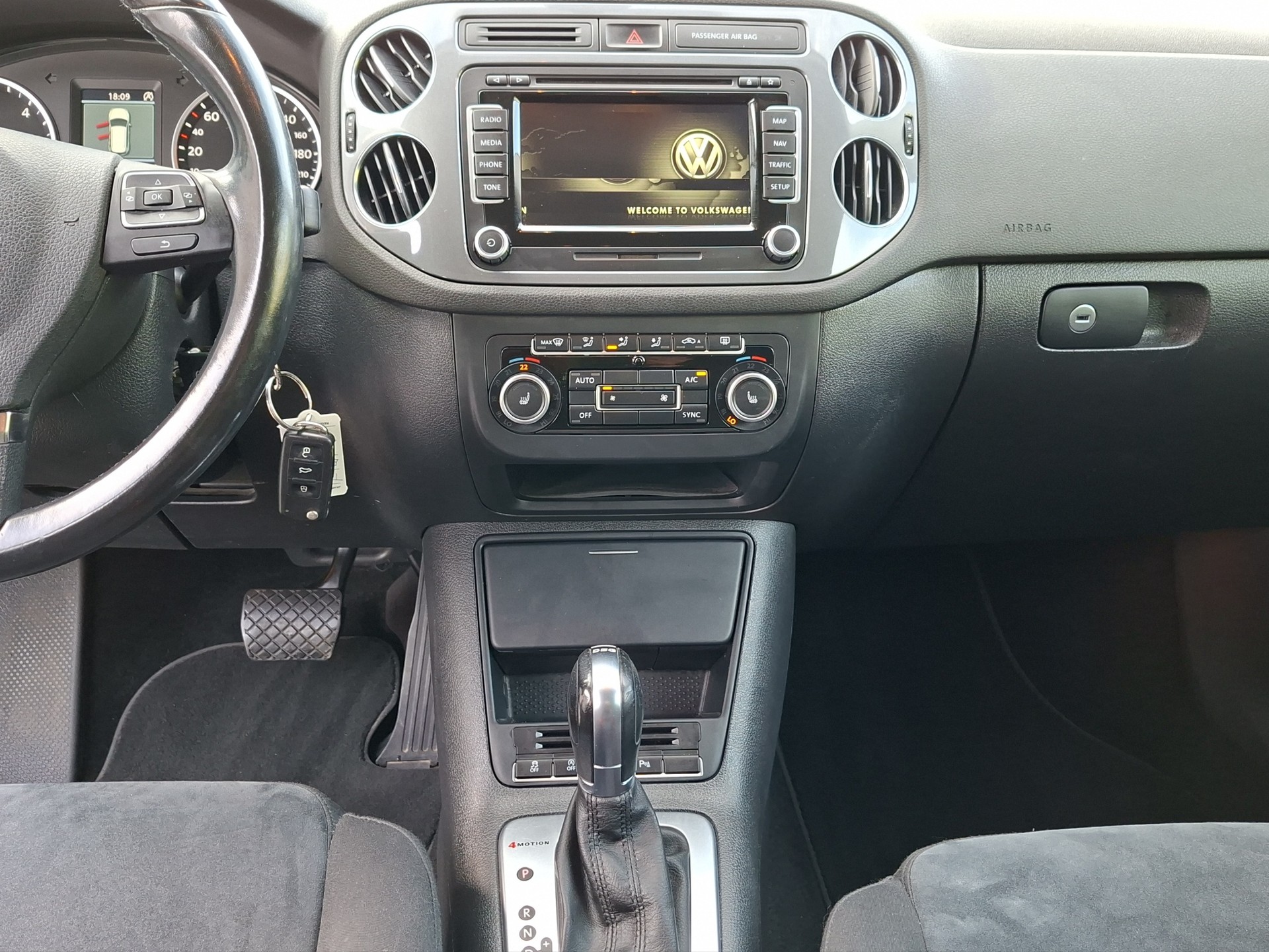 VW Tiguan 2.0 TDI BMT Design 4Motion DSG-image-13