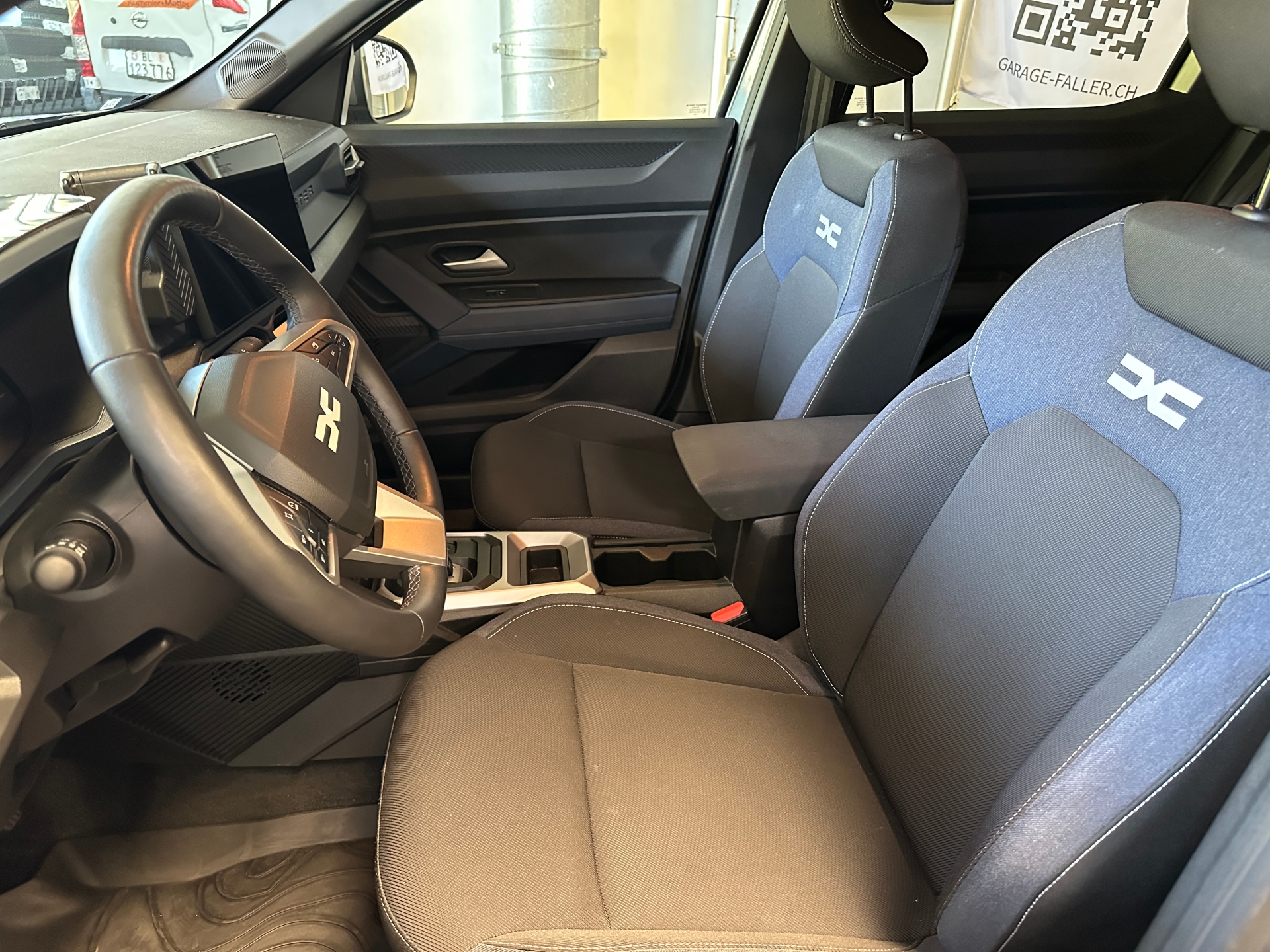 DACIA Duster 1.6 Hybrid Journey-image-7