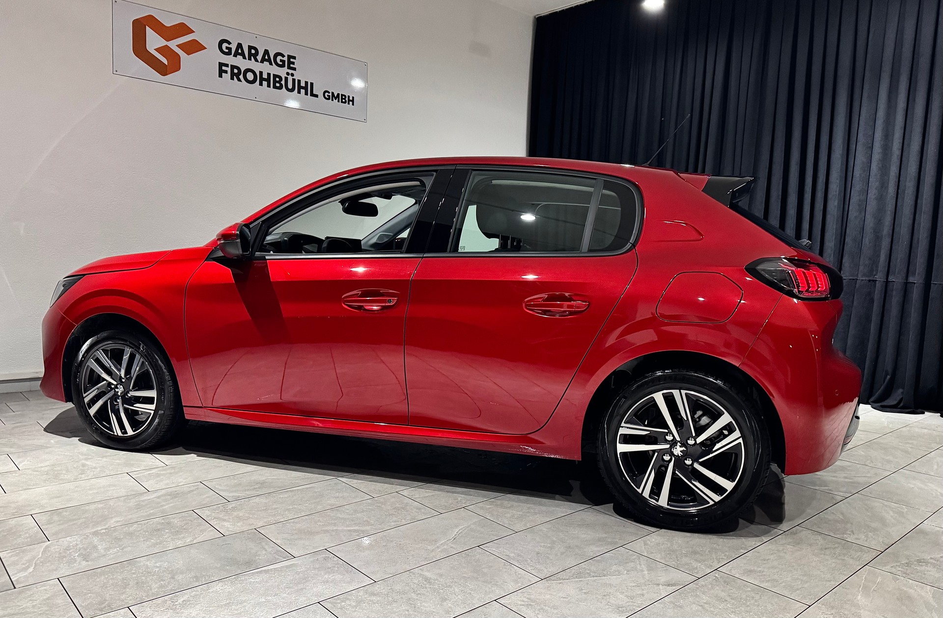 PEUGEOT 208 1.2 PureTech Allure Pack EAT8 | 1.Hand |-image-7
