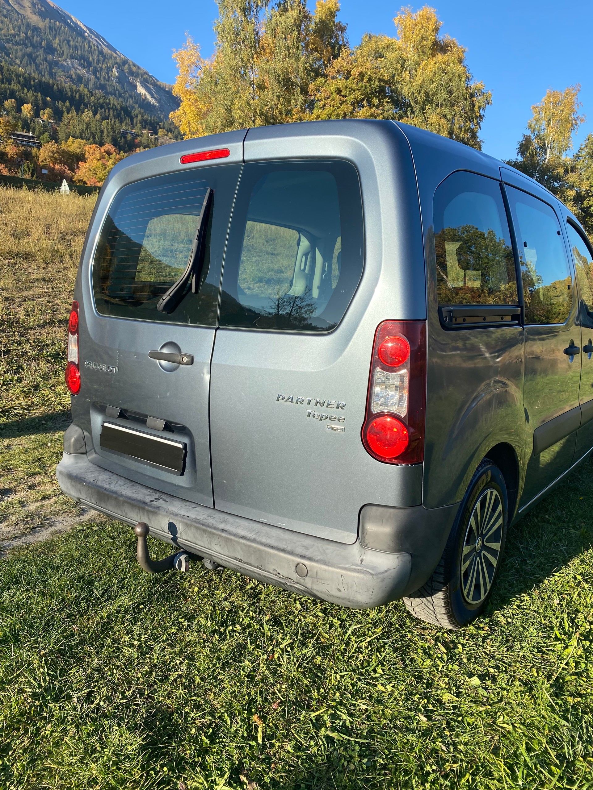 PEUGEOT 1.6 e-HDI 92 Active-image-1