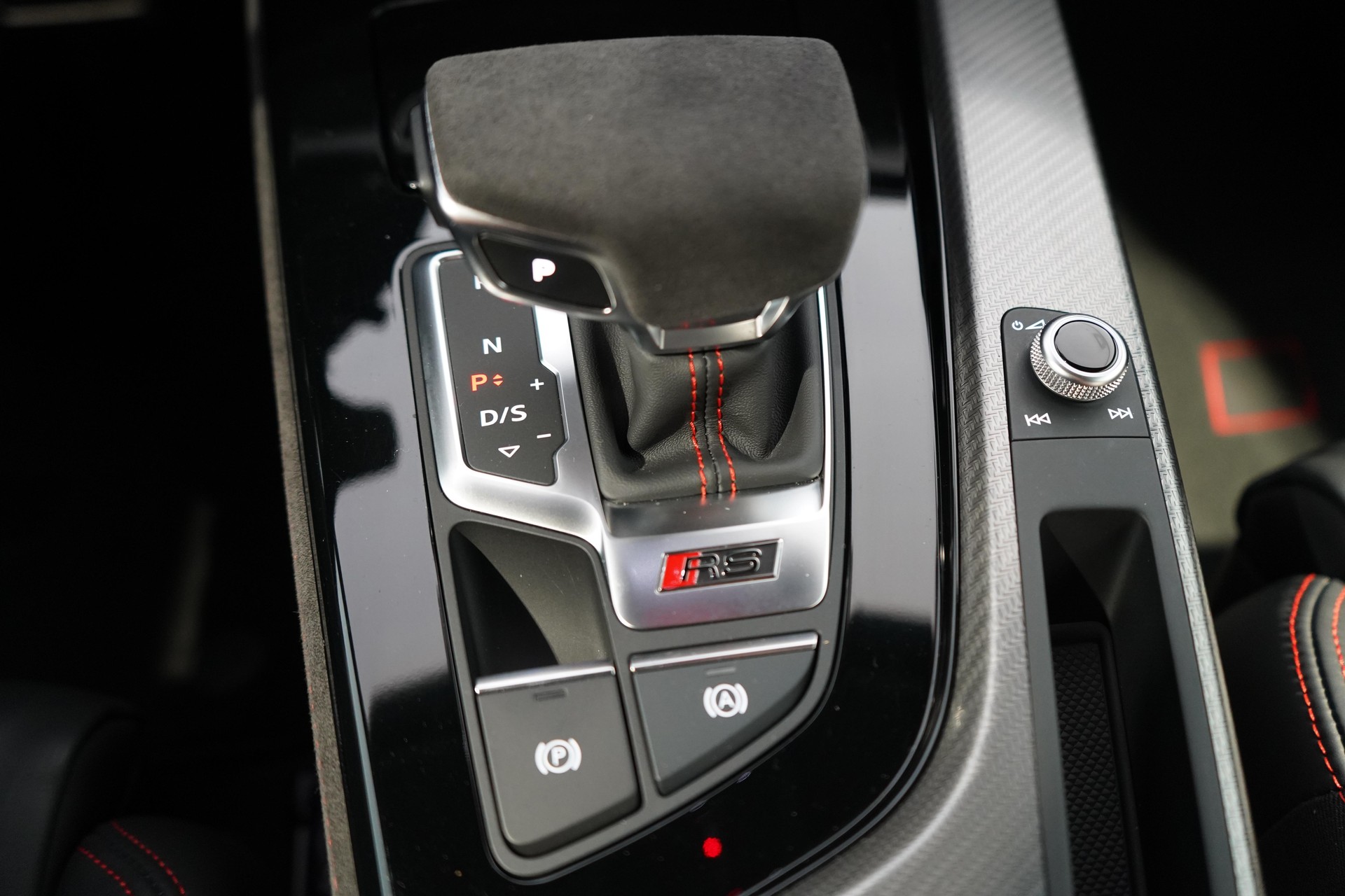 AUDI RS5 Coupé 2.9 V6 TFSI quattro T-Tronic-image-13