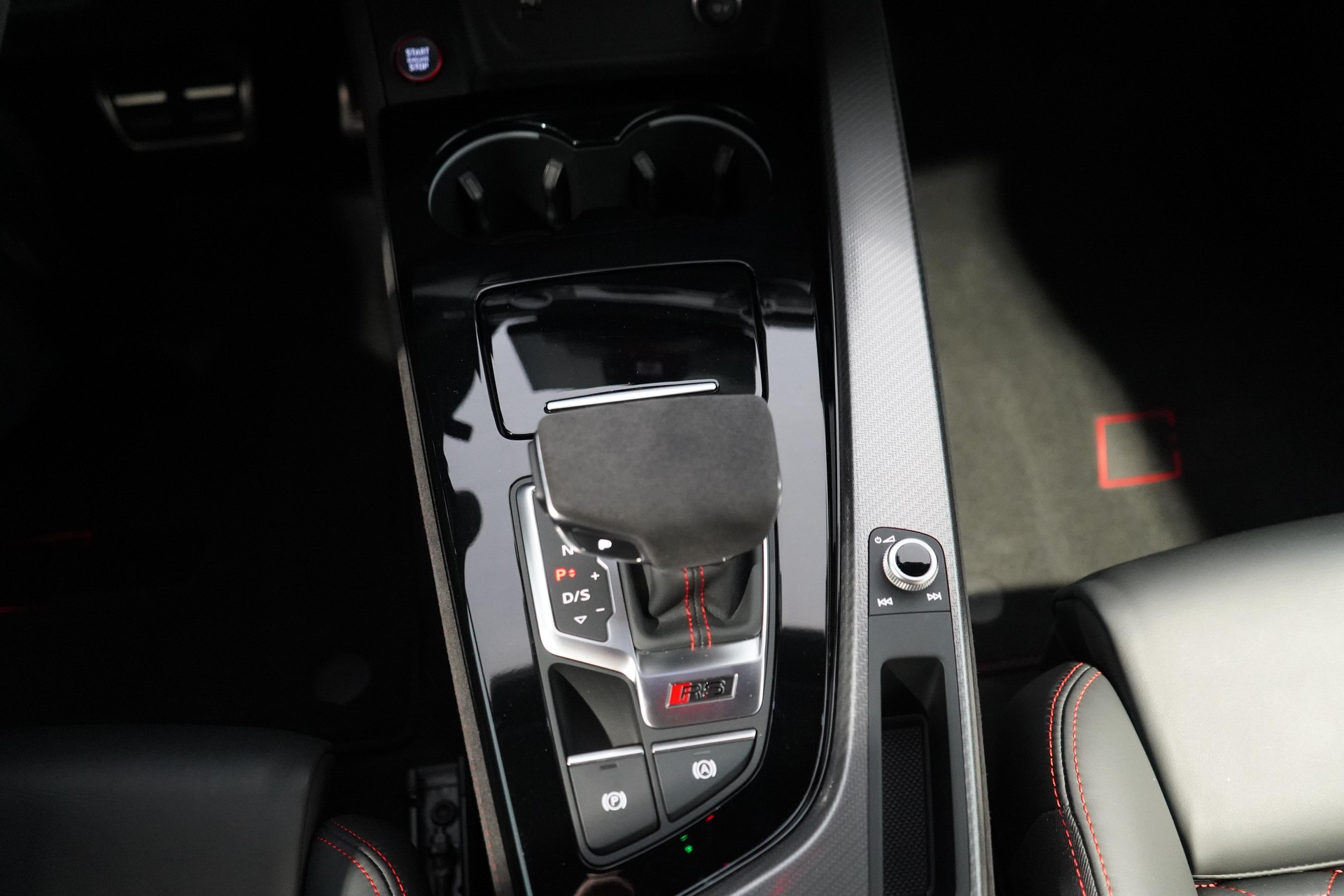 AUDI RS5 Coupé 2.9 V6 TFSI quattro T-Tronic-image-12