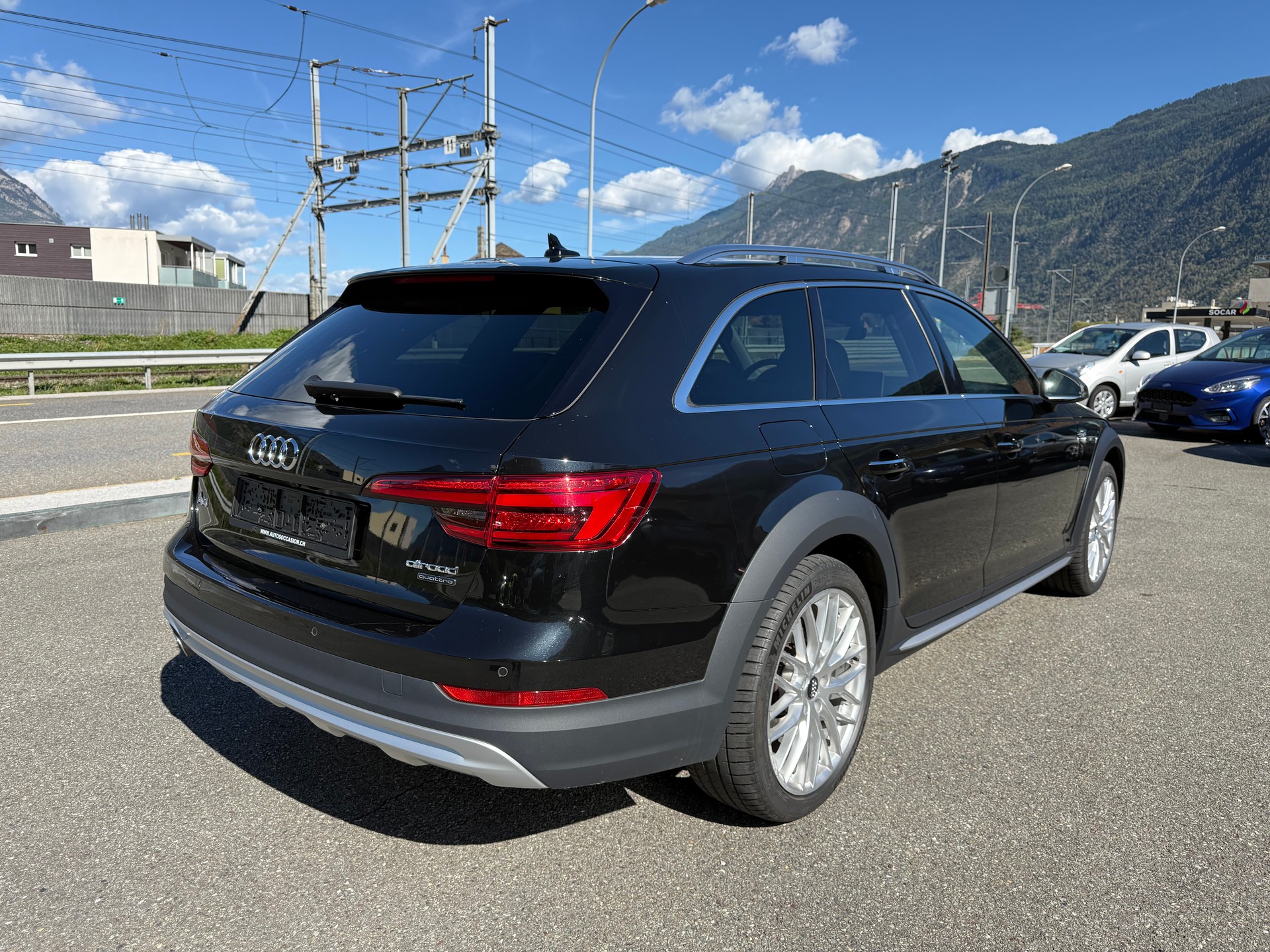 AUDI A4 allroad 2.0 TDI quattro S-tronic-image-5