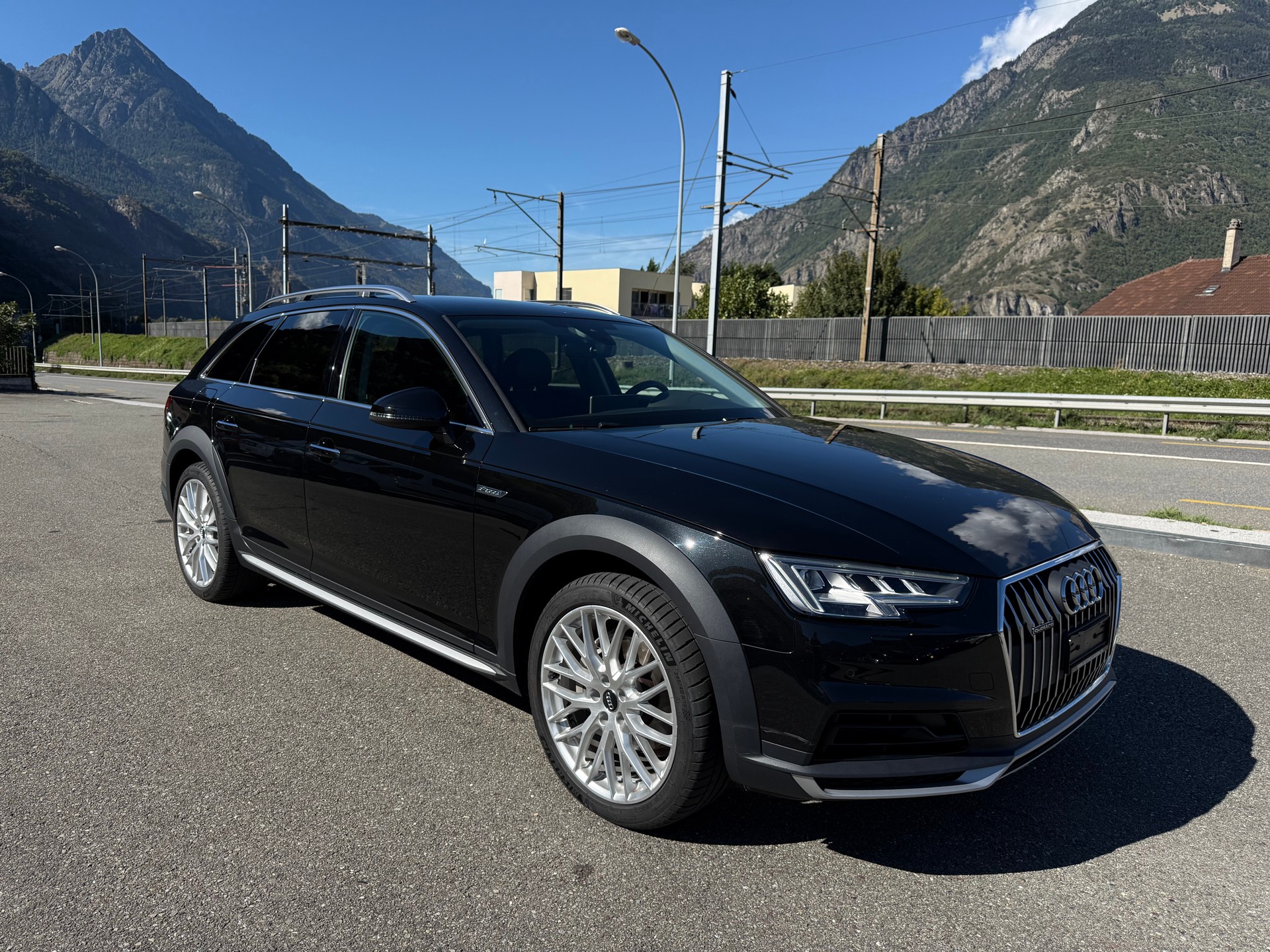 AUDI A4 allroad 2.0 TDI quattro S-tronic-image-3