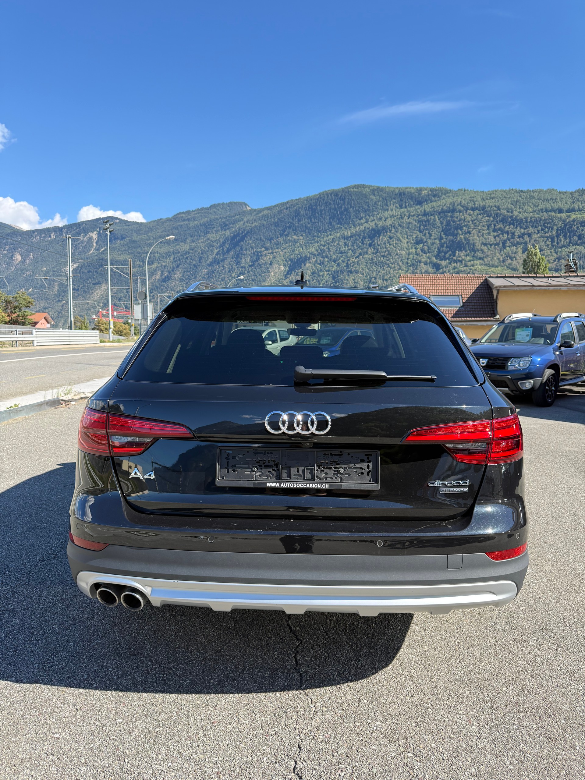 AUDI A4 allroad 2.0 TDI quattro S-tronic-image-6