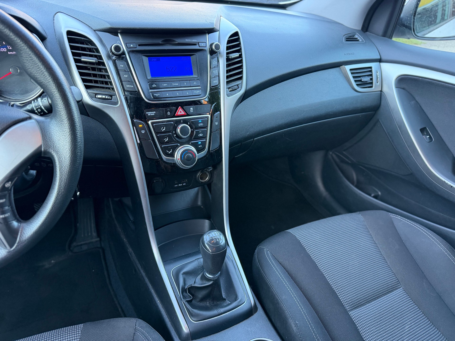 HYUNDAI i30 1.4 Comfort-image-8