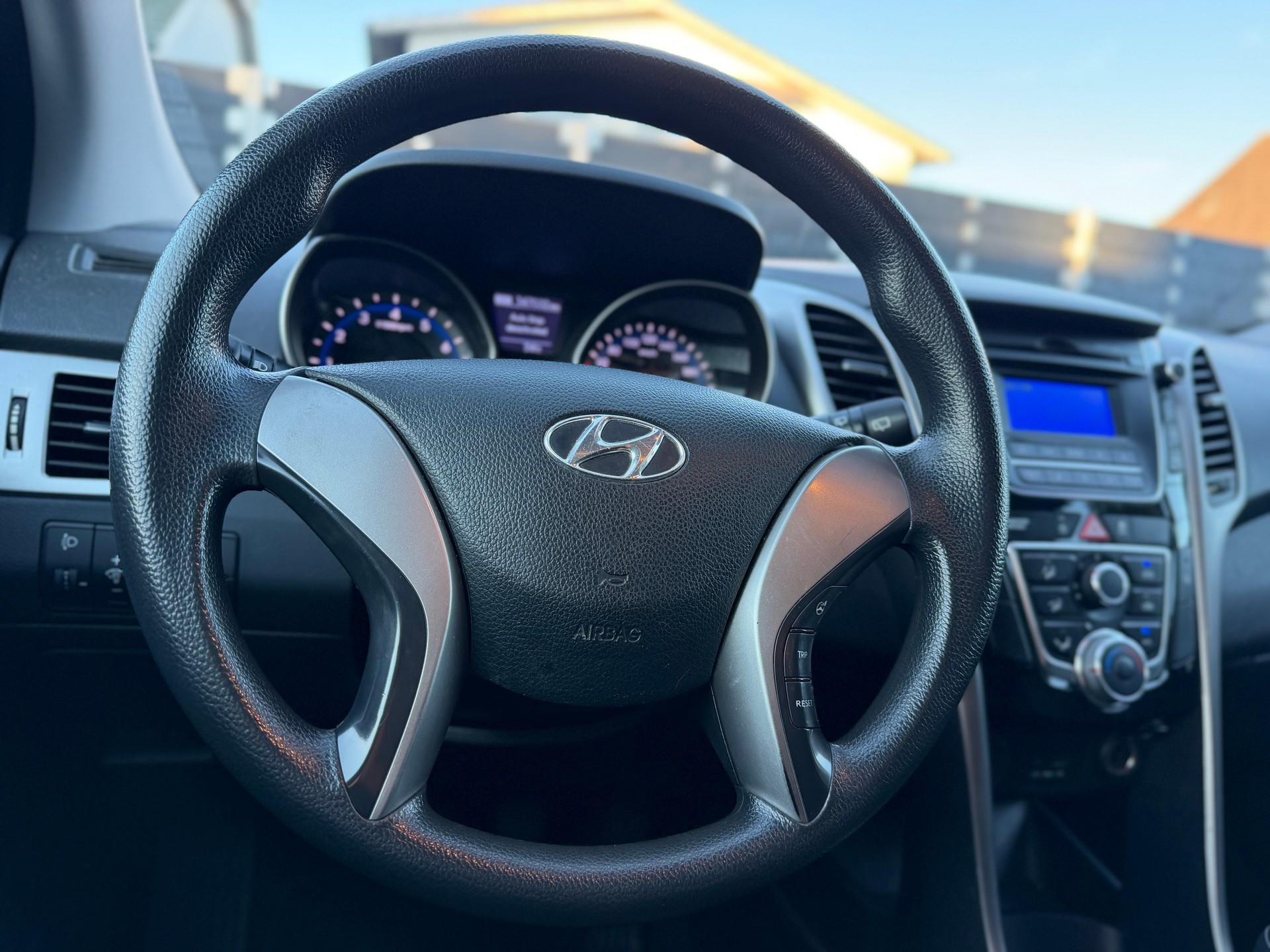 HYUNDAI i30 1.4 Comfort-image-7