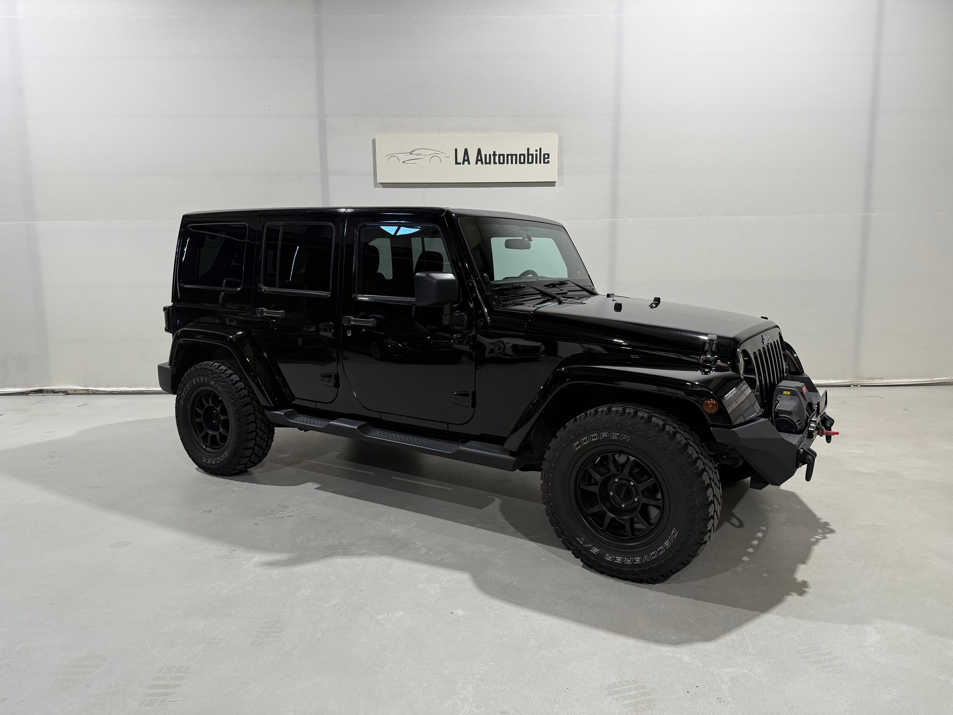 JEEP Wrangler 2.8CRD Unlimited Sahara Automatic-image-5
