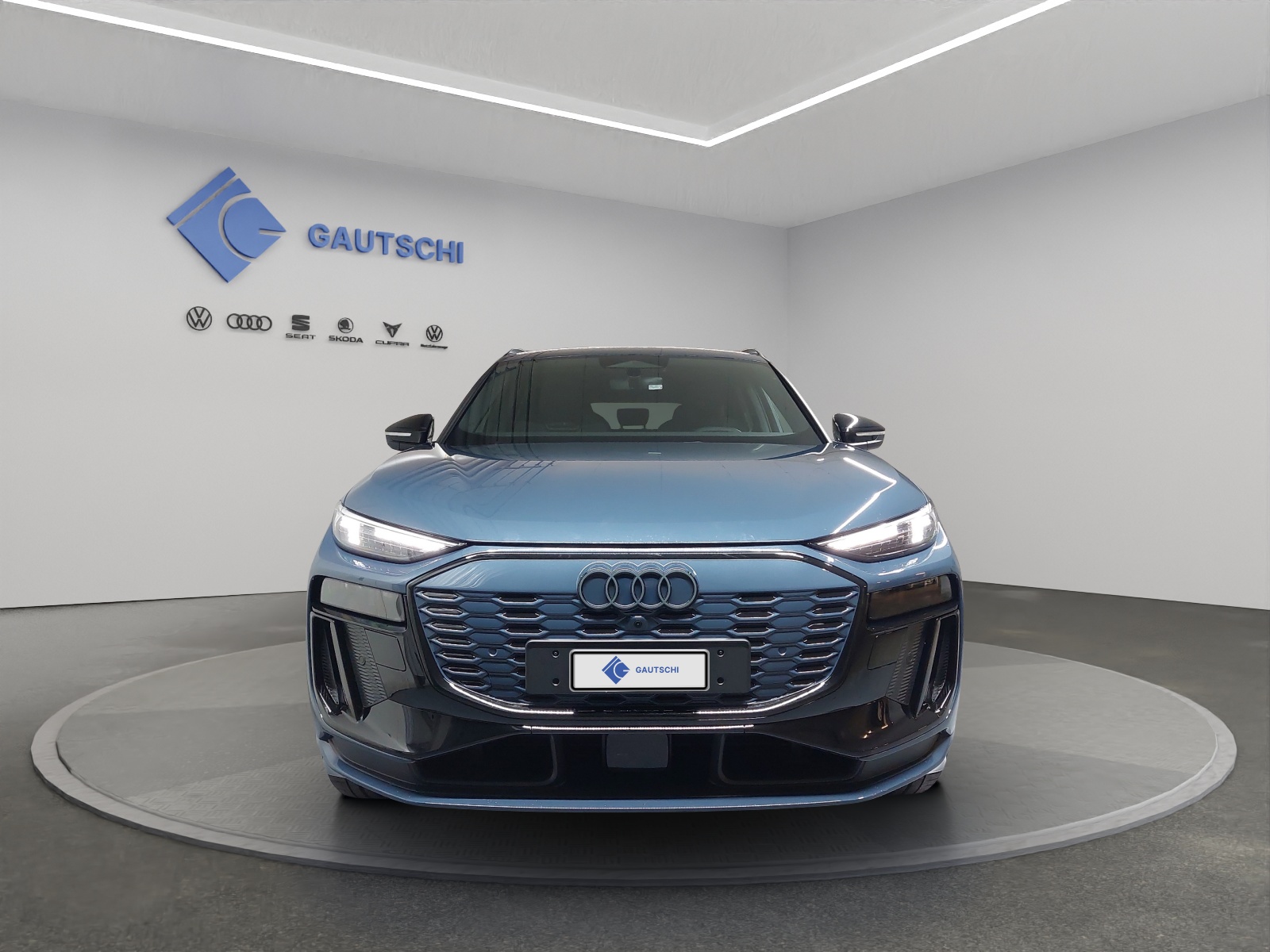 AUDI Q6 e-tron quattro-image-4