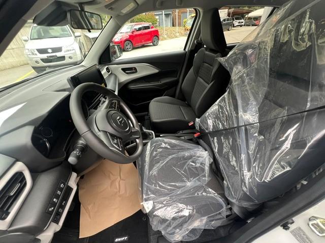SUZUKI Swift 1.2 Piz Sulai Top Hybrid 4x4-image-8