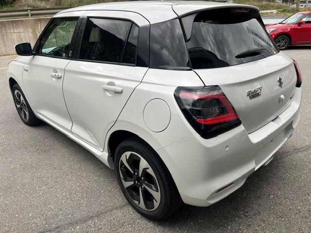 SUZUKI Swift 1.2 Piz Sulai Top Hybrid 4x4-image-3