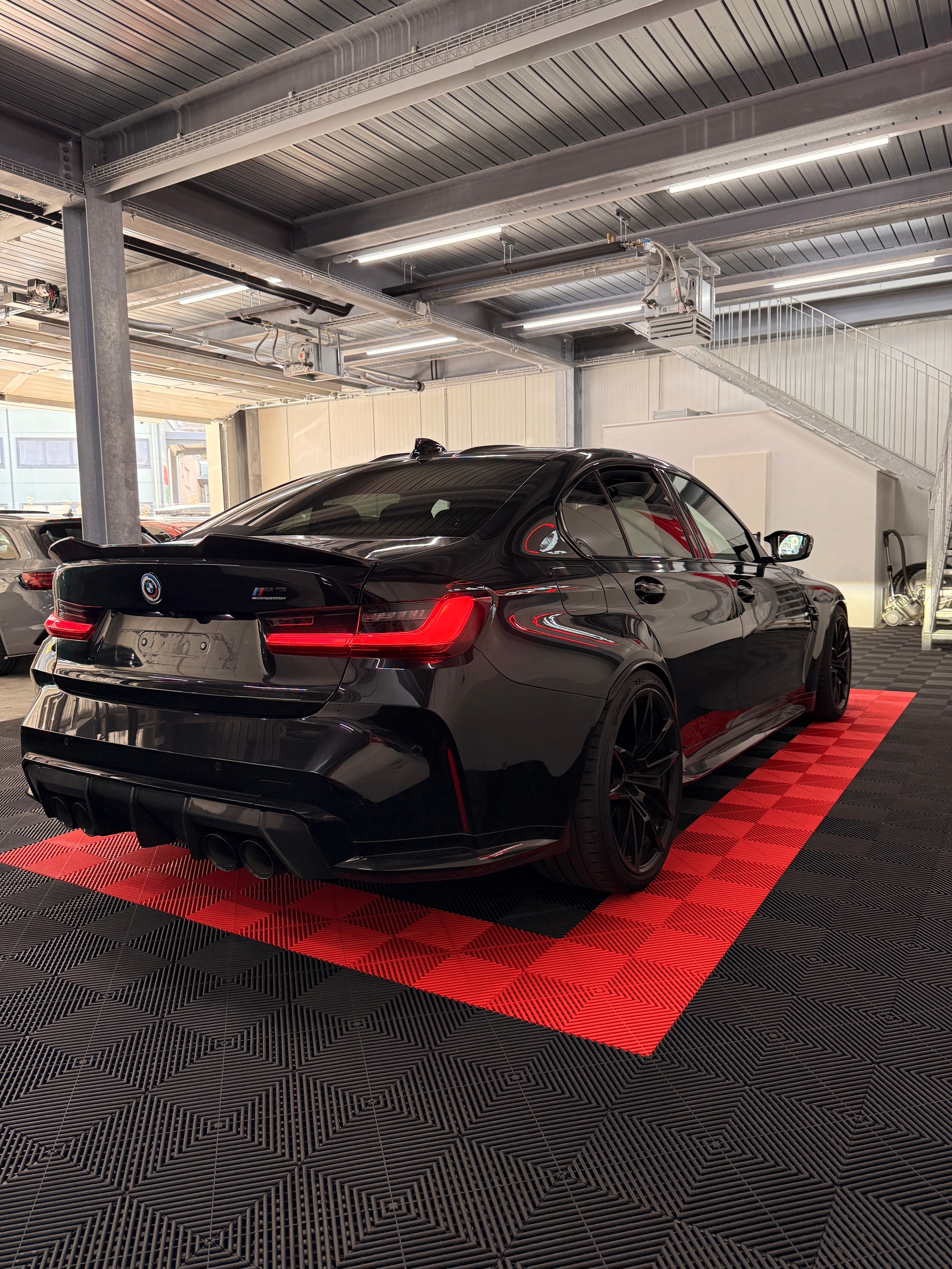 BMW M3 Competition M xDrive-image-10