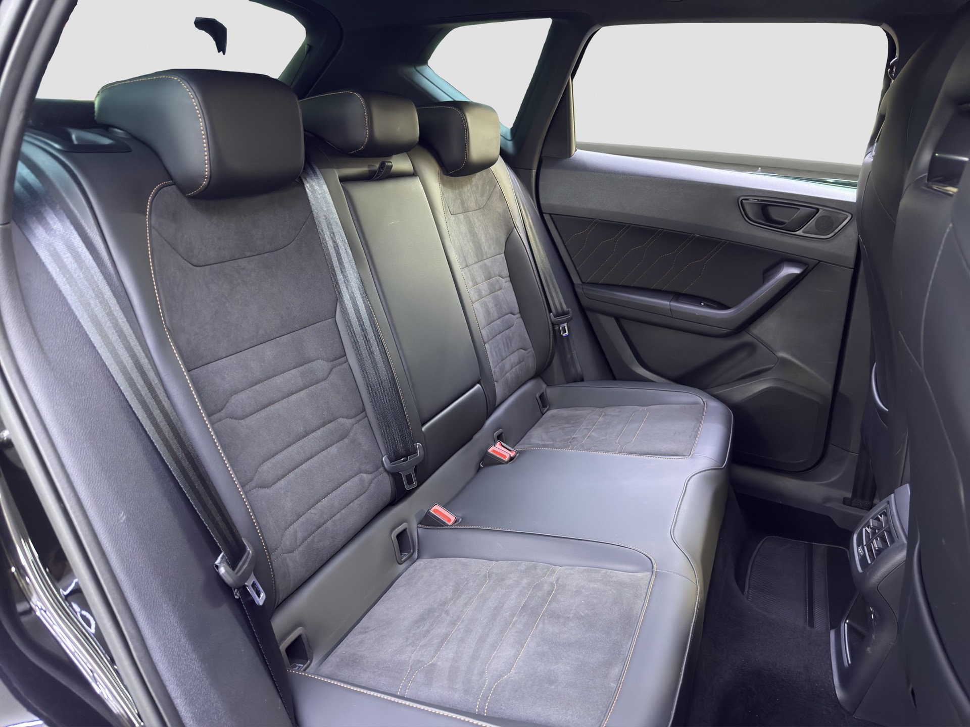 CUPRA Ateca 2.0TSI VZ 4Drive DSG-image-14
