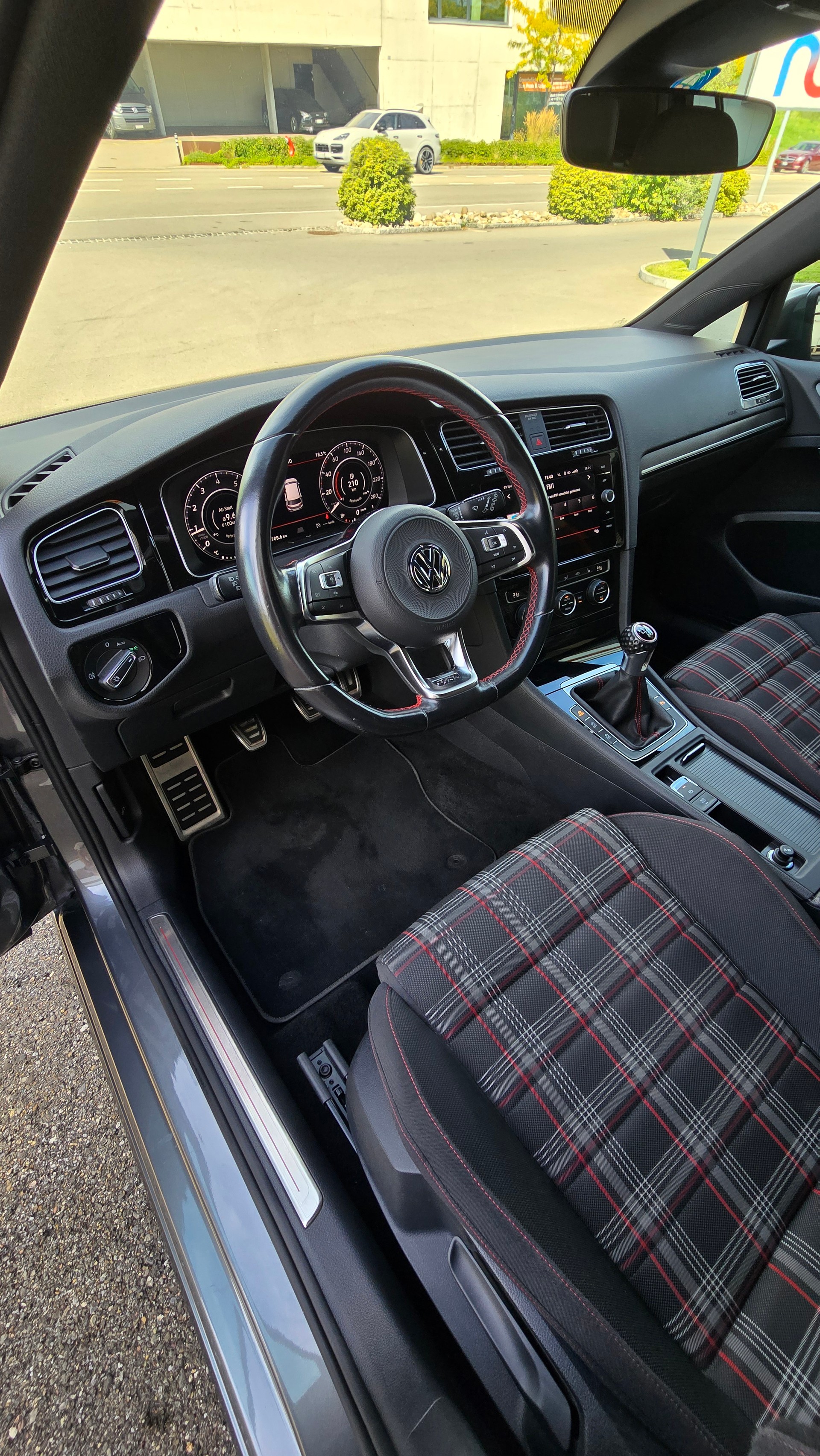 VW 2.0 TSI GTI Performance-image-5
