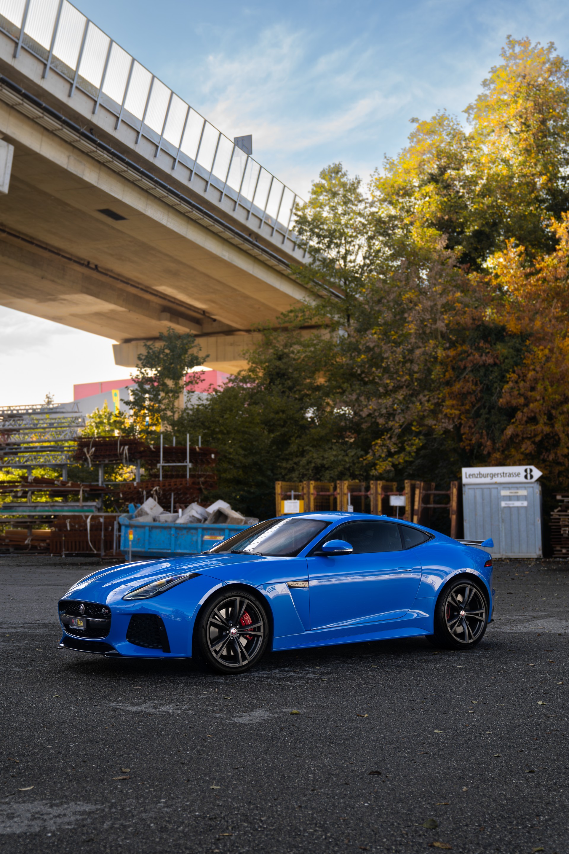 JAGUAR F-Type 5.0 V8 S/C SVR AWD (CH) 4x4-showroom-element-1