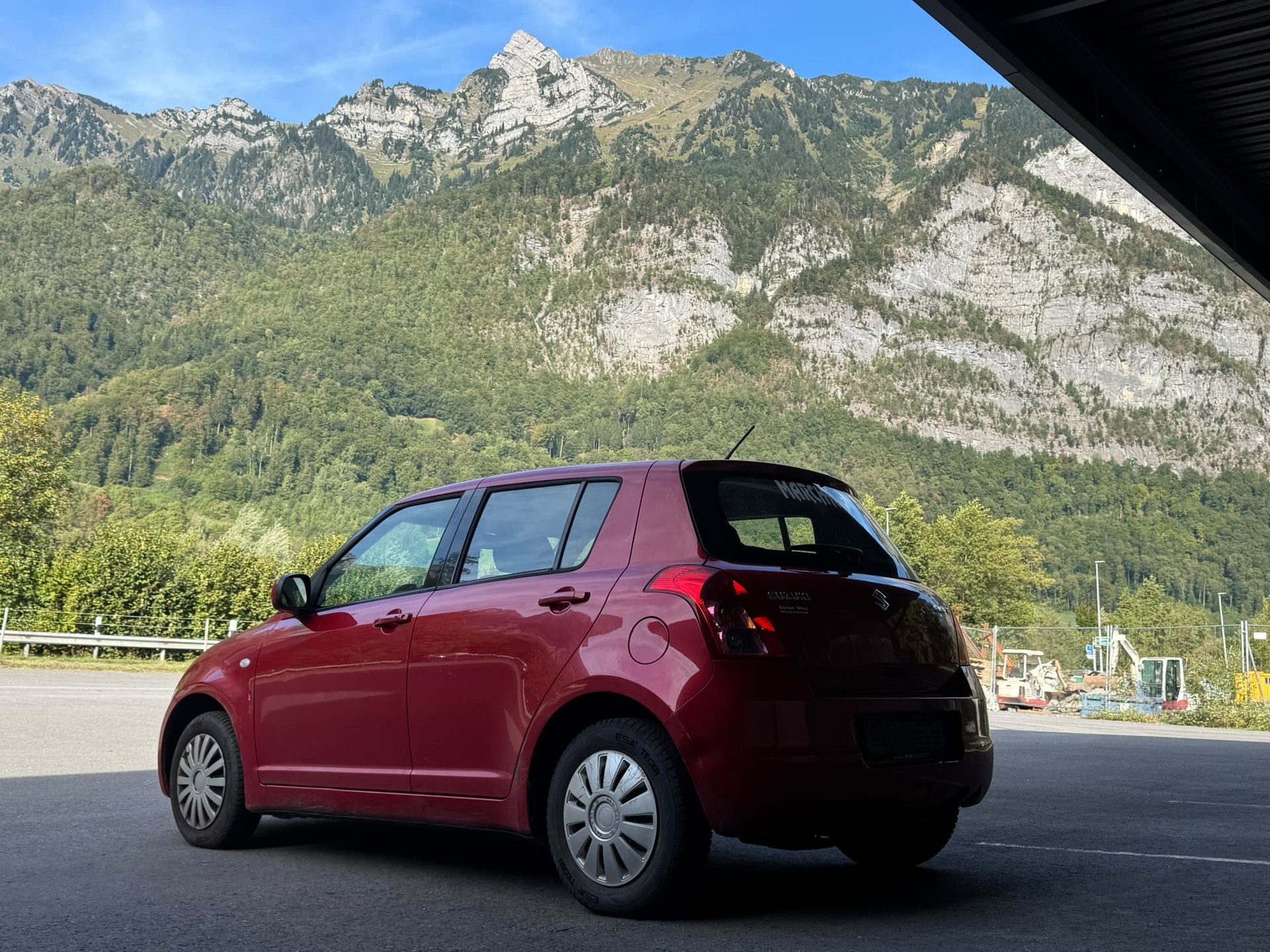 SUZUKI Swift 1.3i 16V GL Top 4x4-image-11